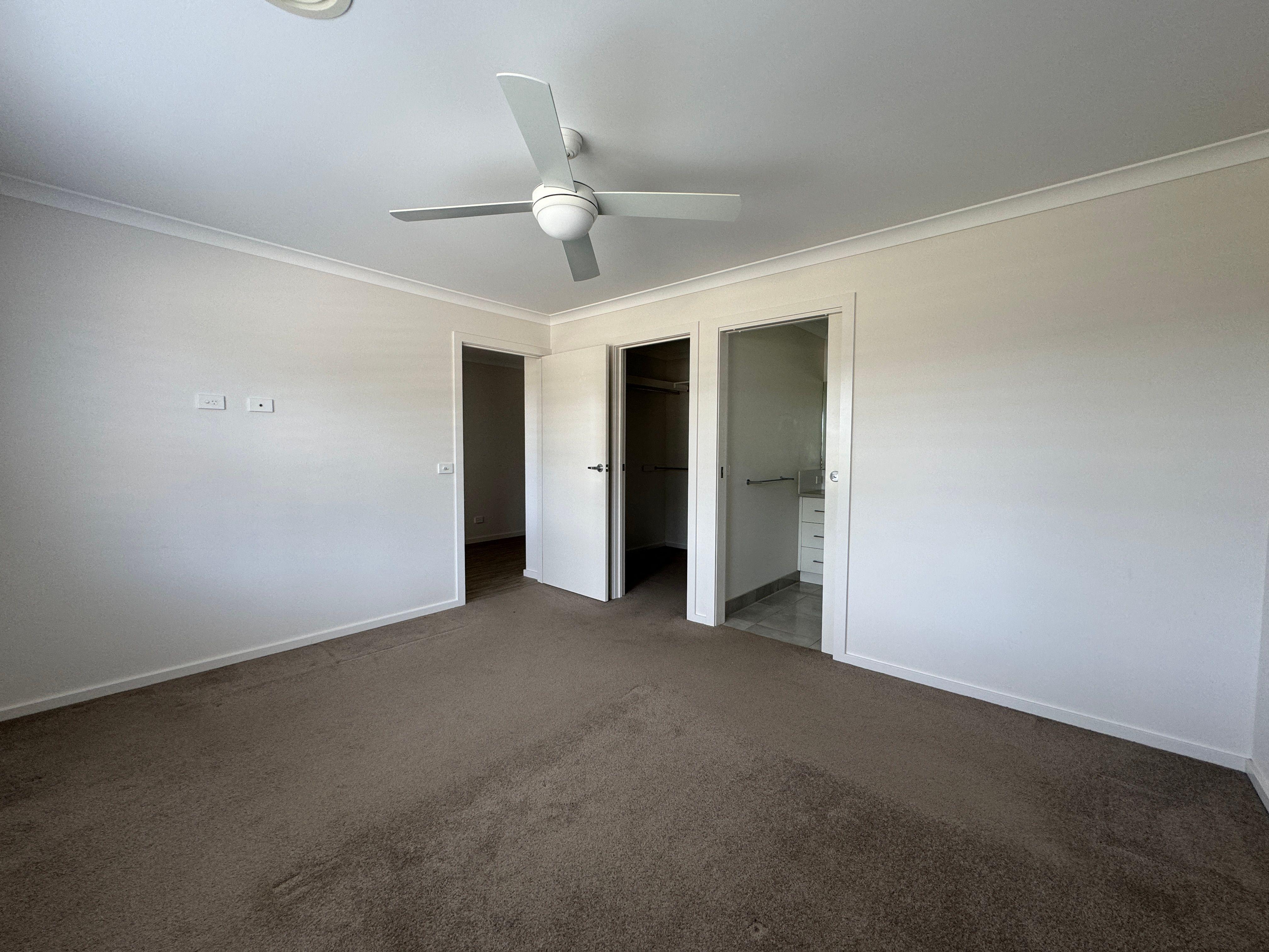 Prop-GPT: House: VIC Inverloch, VIC 3996 Charming Inverloch Home: Comfort, Convenience, and Dual Living Spaces