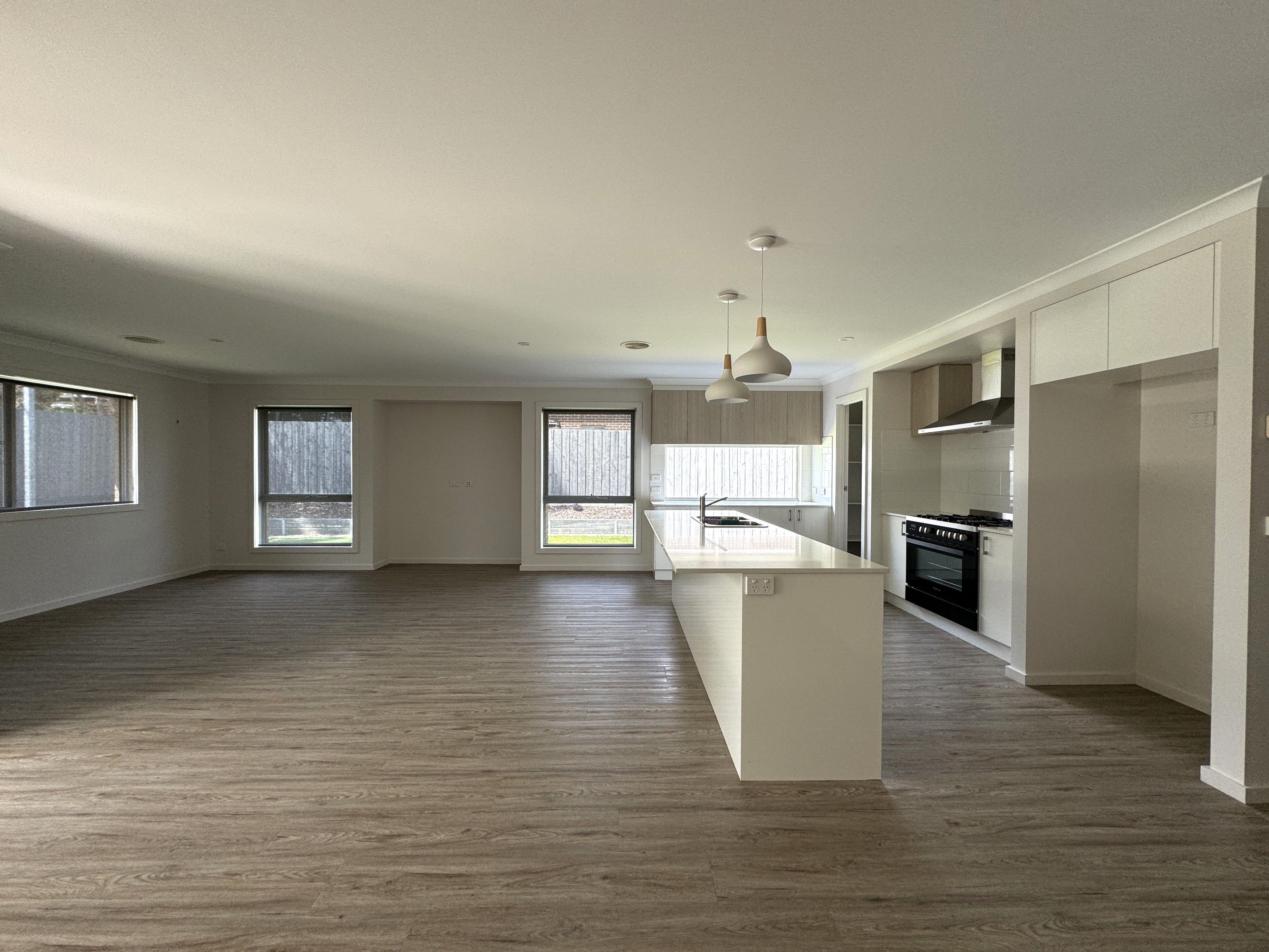 Charming Inverloch Home: Comfort, Convenience, and Dual Living Spaces