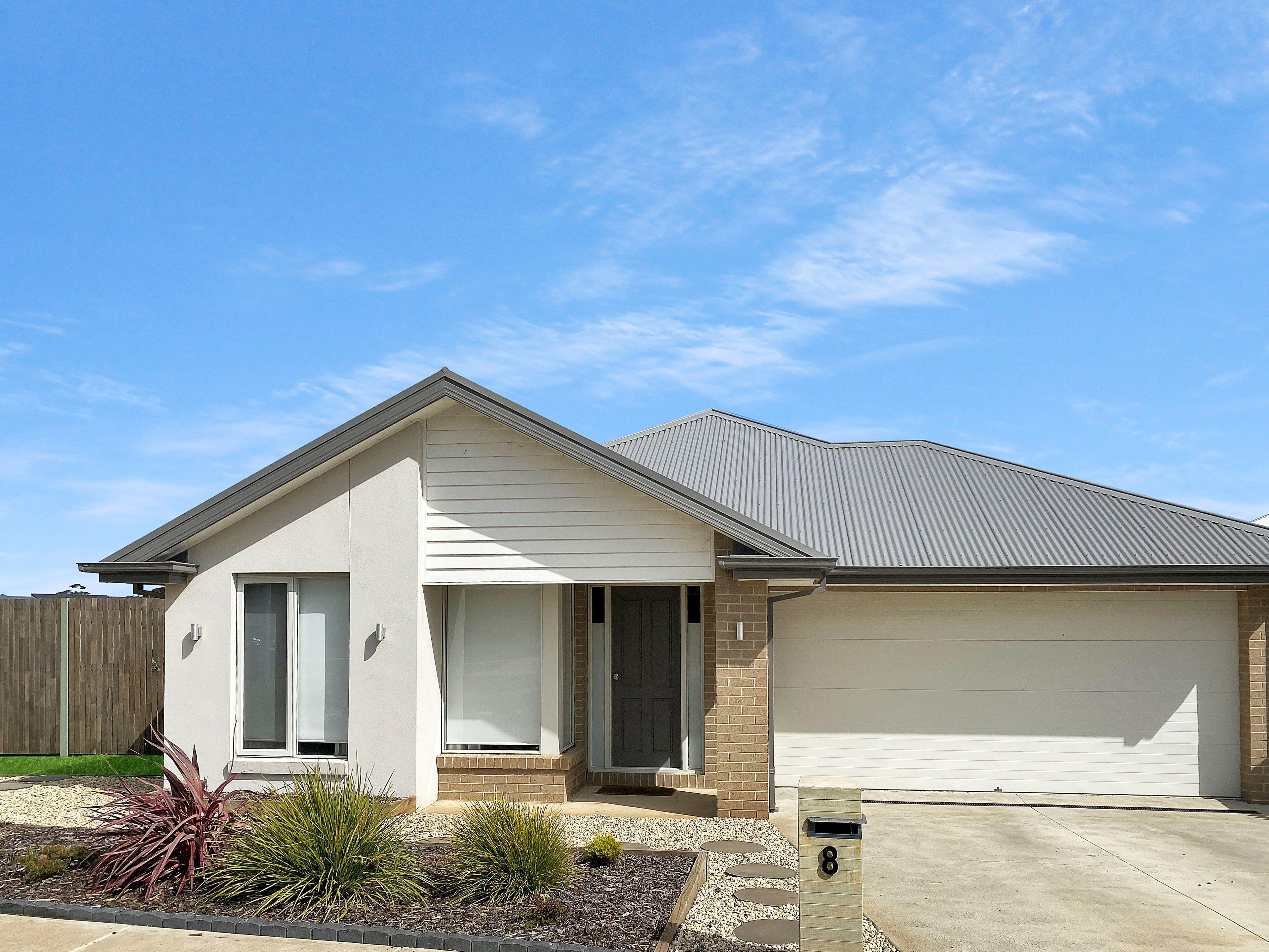 Prop-GPT: House: VIC Warrnambool, VIC 3280 Stylish 4 Bedroom Family Home
