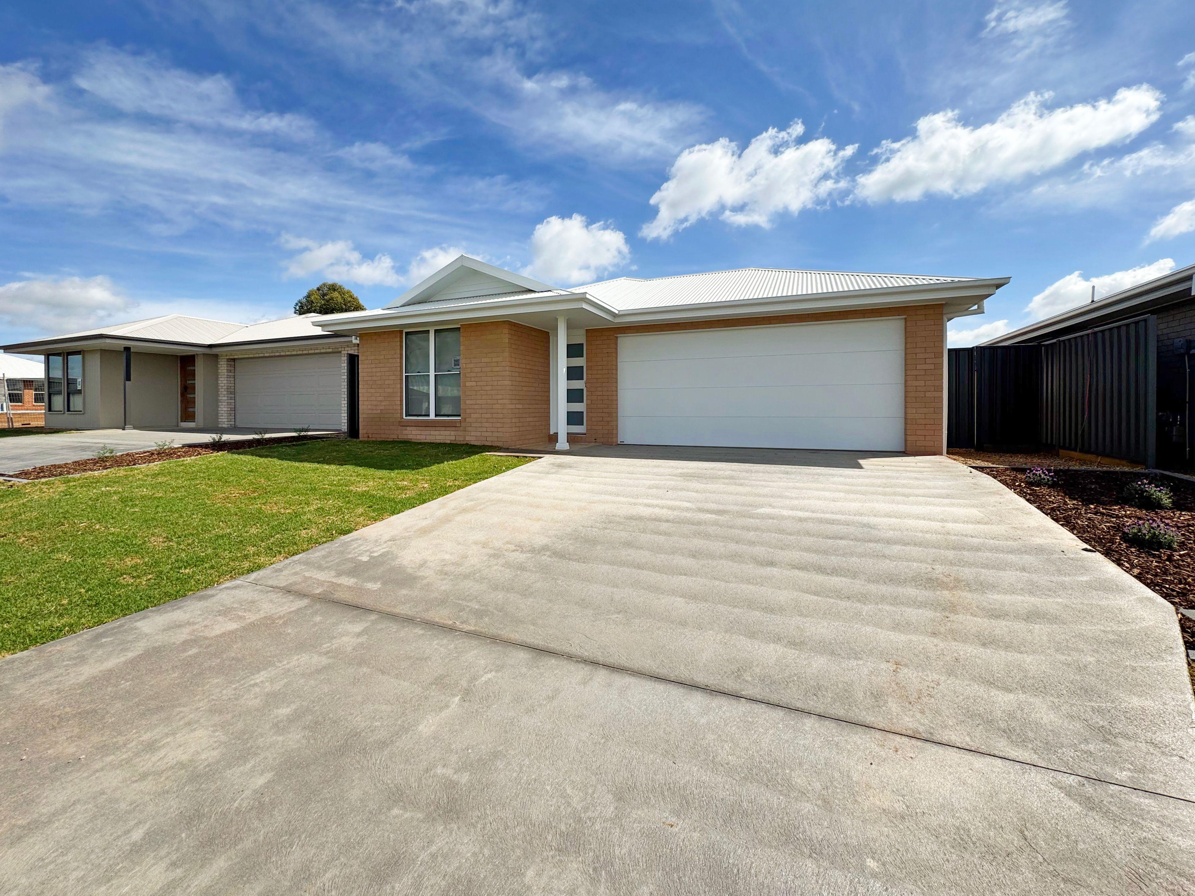 Brand New in South Dubbo!