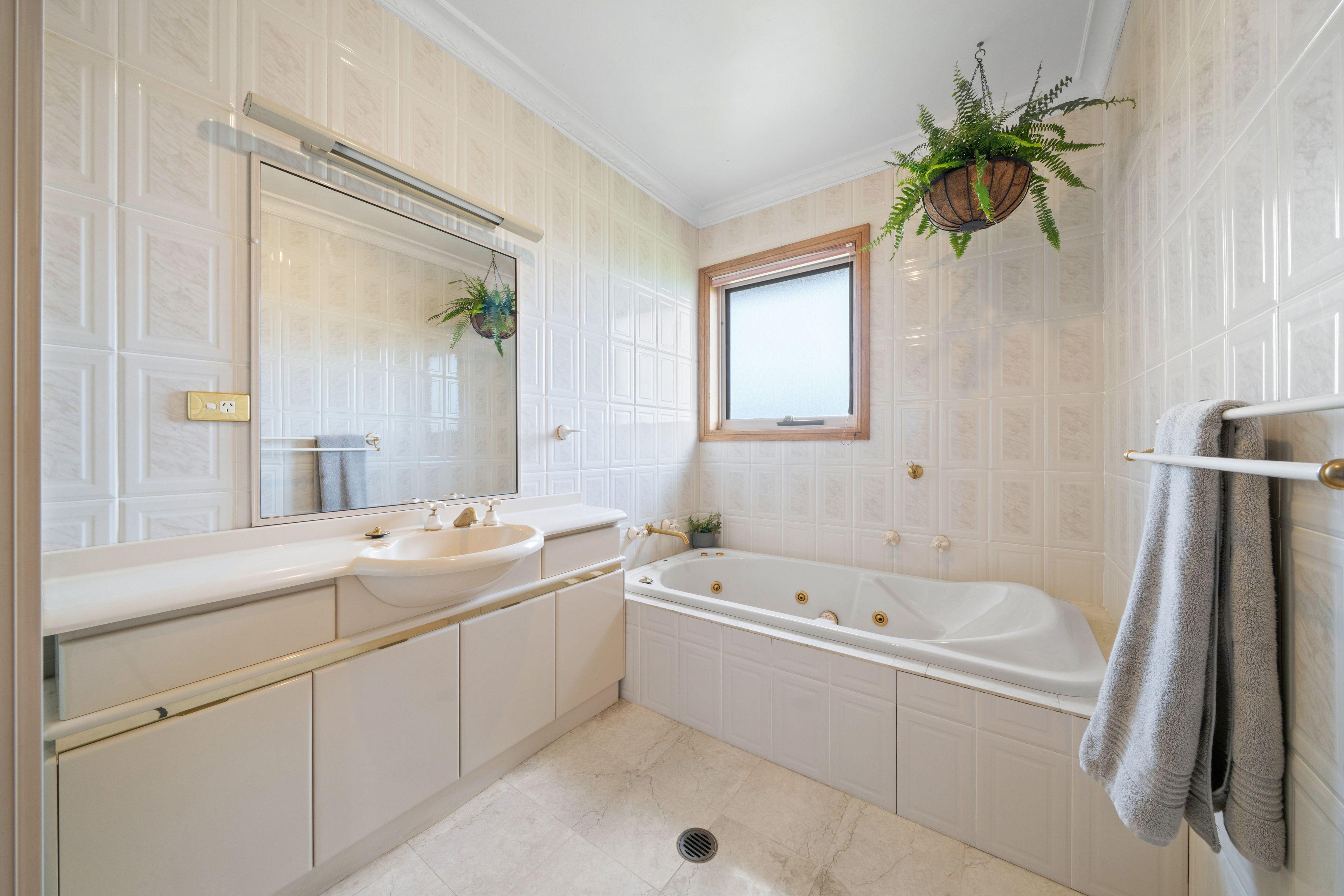 Exceptional Equestrian and Rural Lifestyle Property