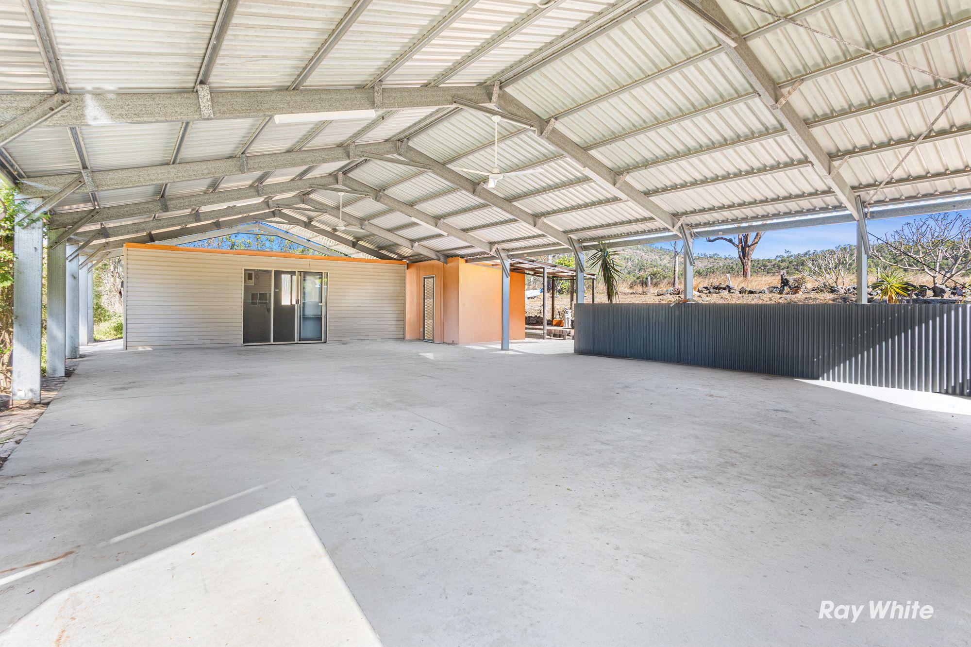 200+ acres of country meets Coast- The ultimate Beef to Reef Lifestyle