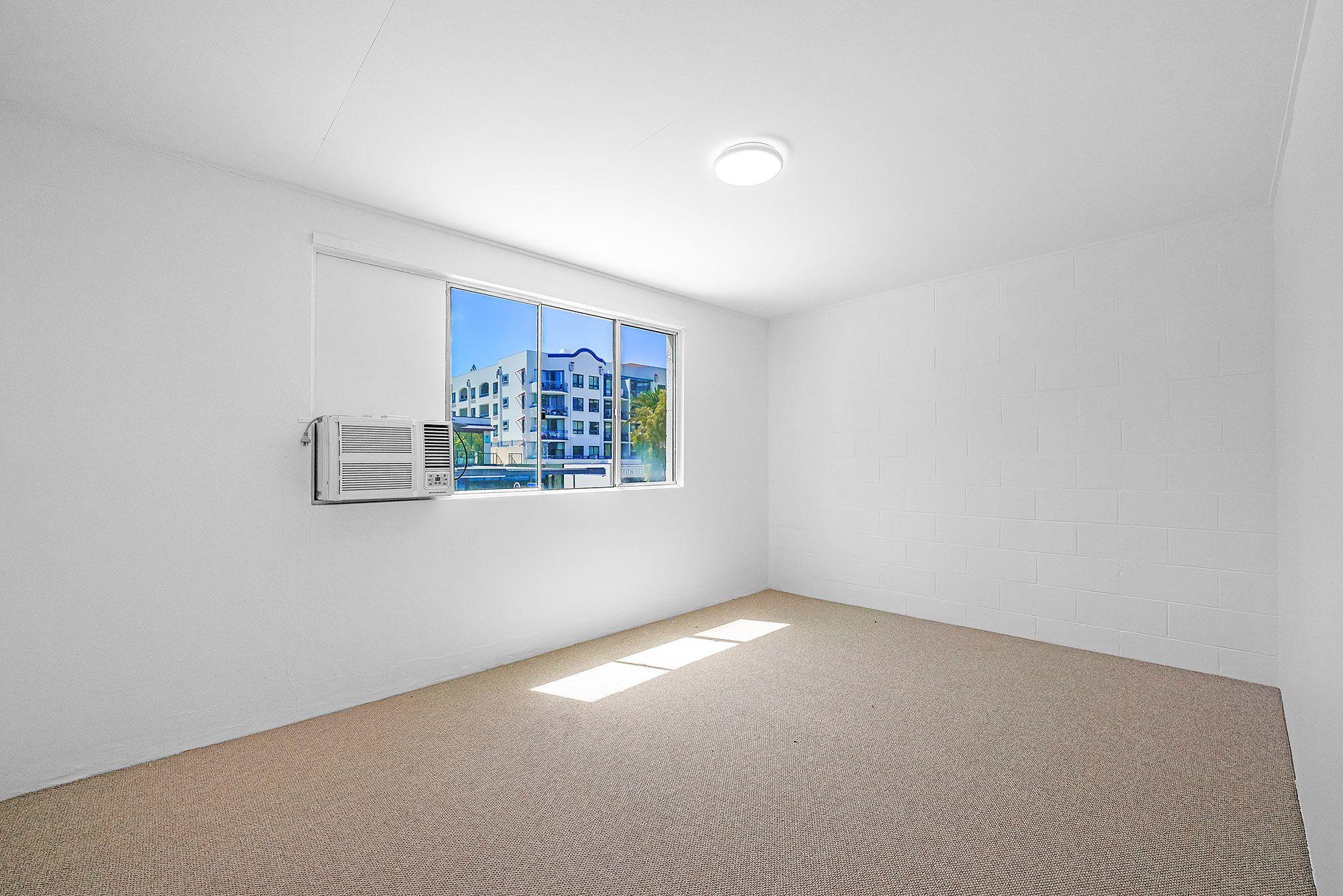 ONE BEDROOM UNIT IN THE HEART OF COOLY