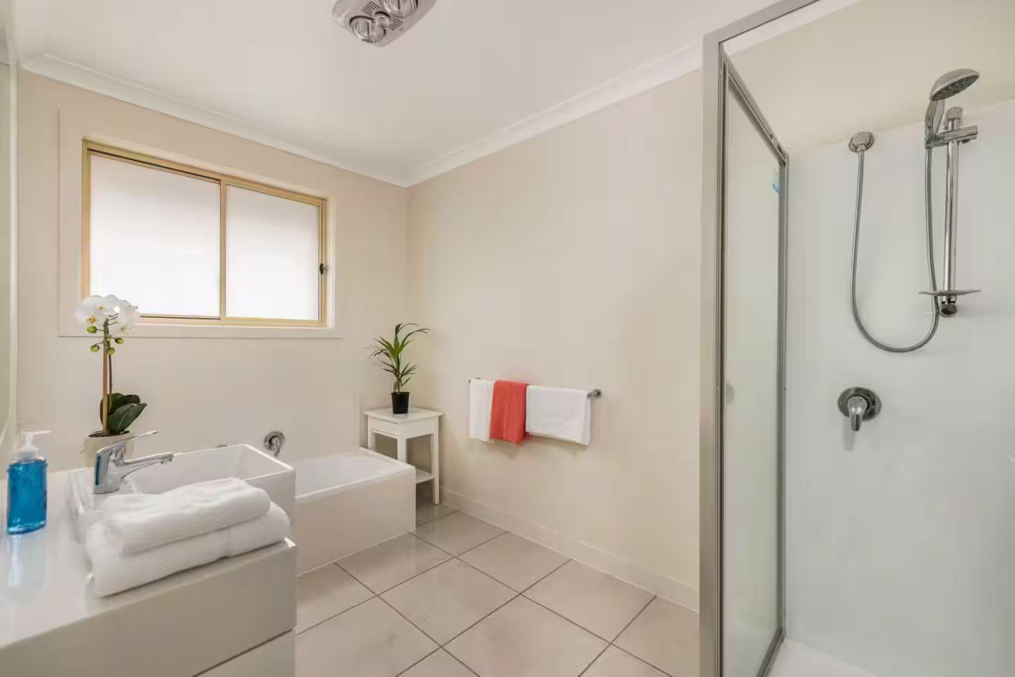 1/3 Mayhill Court, WEST MOONAH, TAS 7009 - House for Rent - harcourts.net