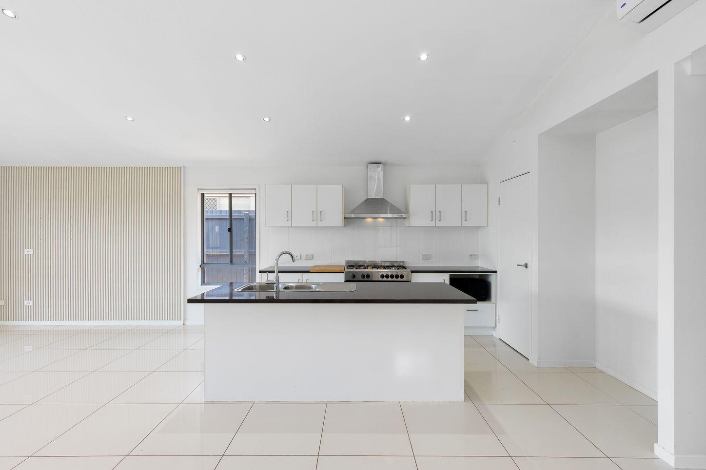 35 Berrimilla Street, MANLY WEST, QLD 4179 - House for Rent - harcourts.net