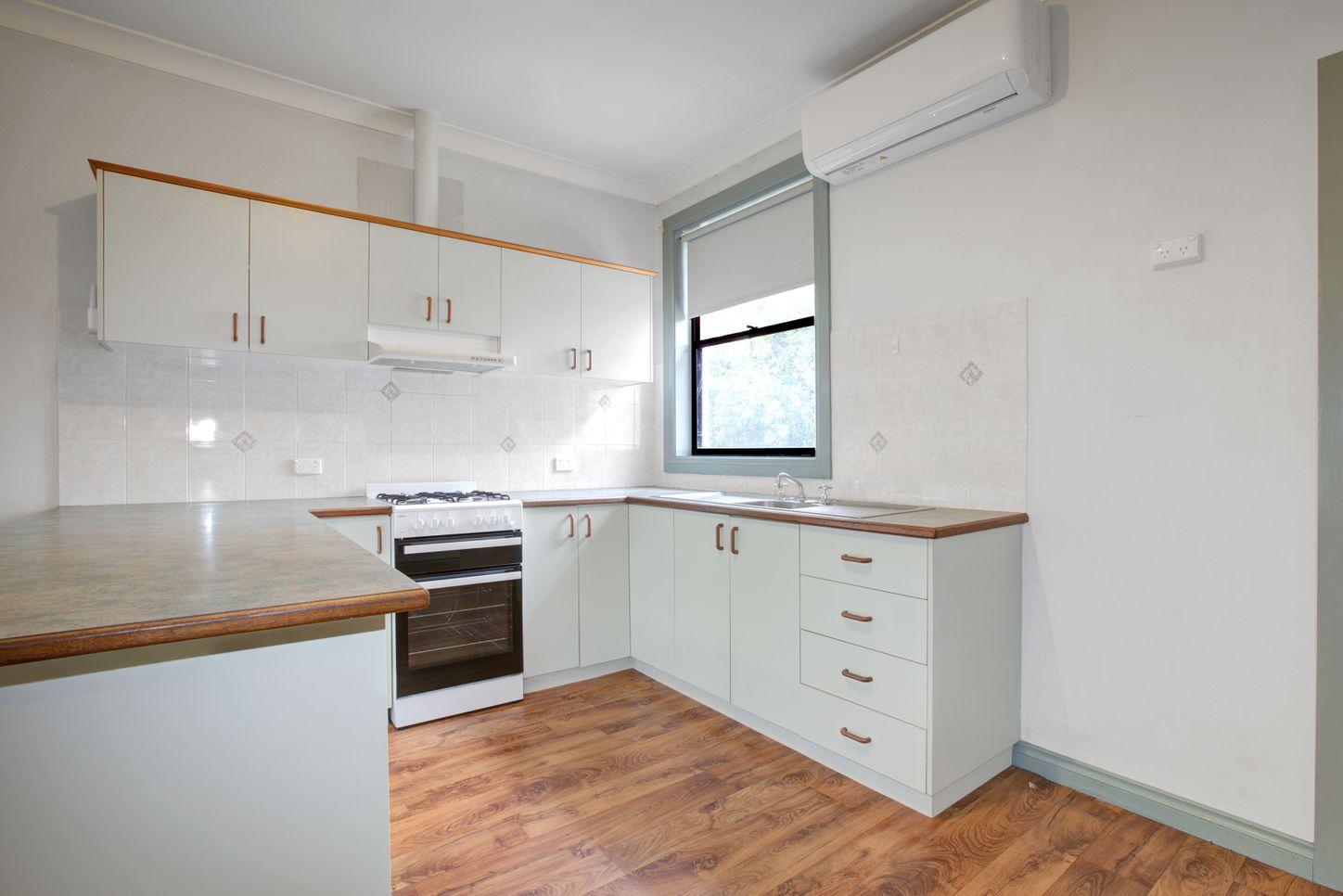 3 Sellen Street, PORT LINCOLN, SA 5606 - House for Rent - harcourts.net