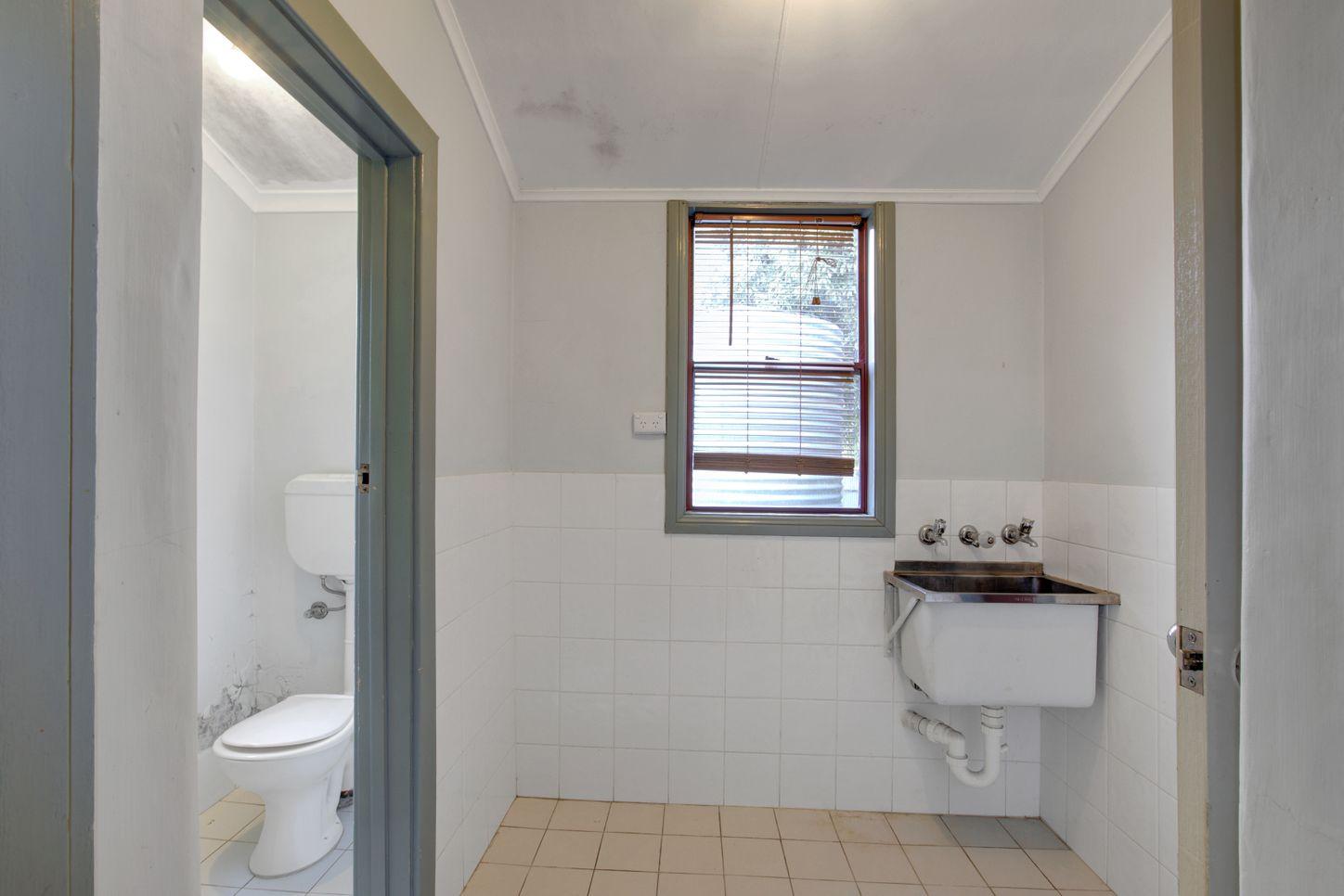 3 Sellen Street, PORT LINCOLN, SA 5606 - House for Rent - harcourts.net