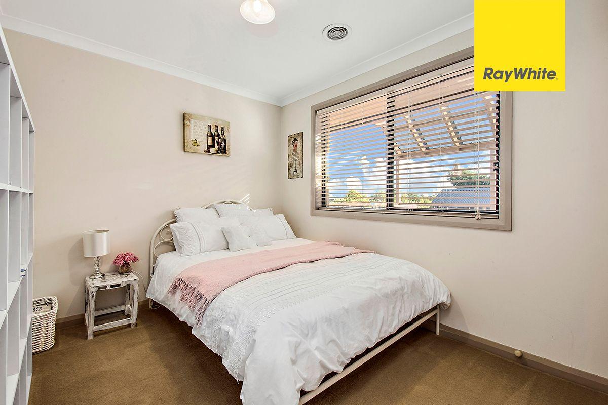 Luxurious Home In Sought After Suburb- Only avaliable for 6 month lease