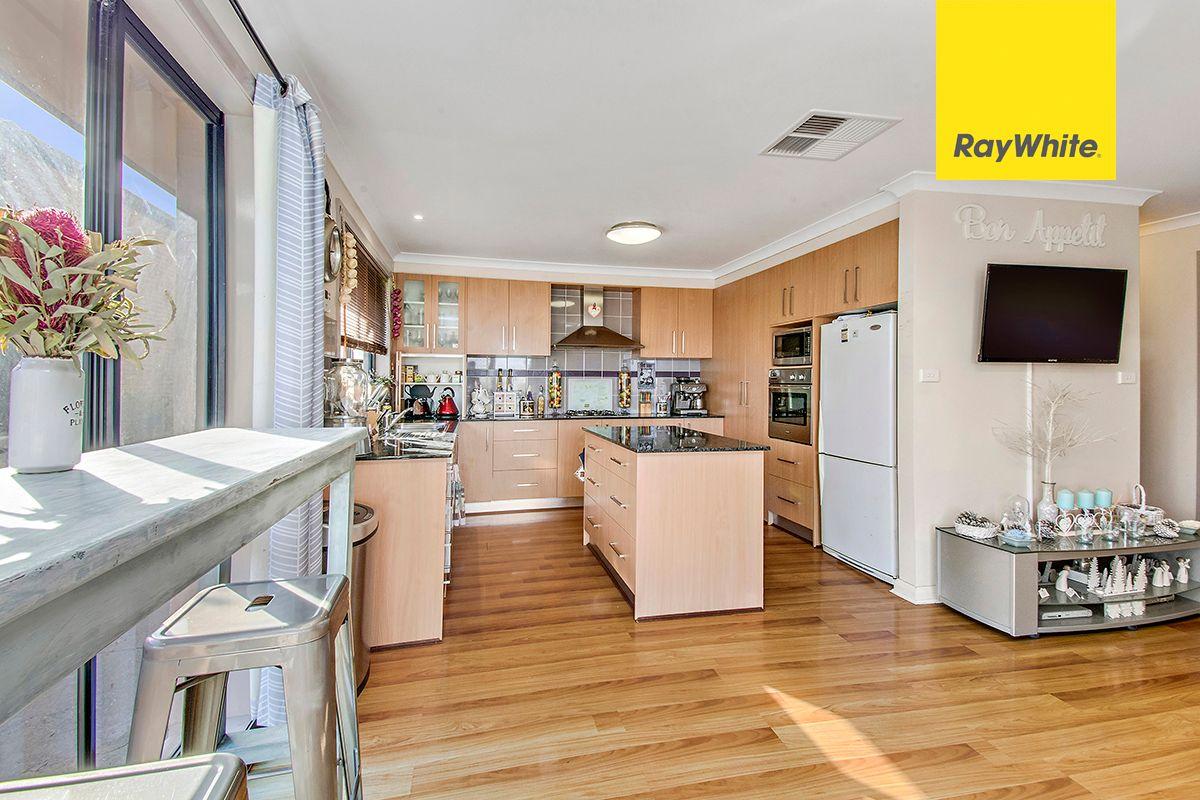 Luxurious Home In Sought After Suburb- Only avaliable for 6 month lease