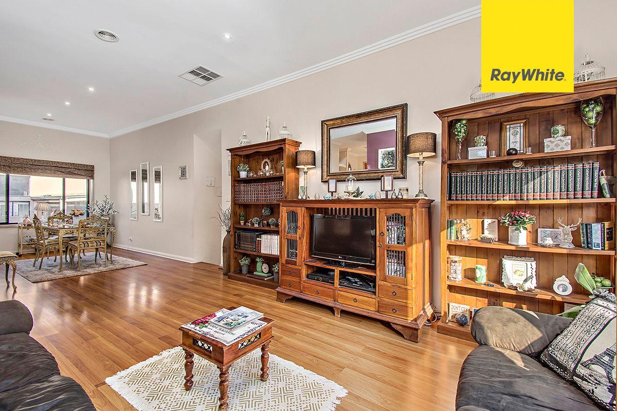 Luxurious Home In Sought After Suburb- Only avaliable for 6 month lease
