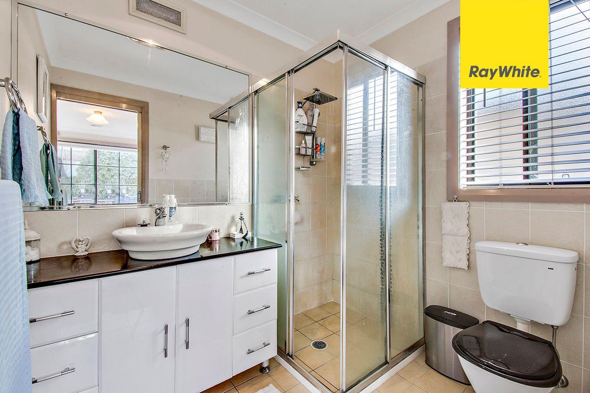 Luxurious Home In Sought After Suburb- Only avaliable for 6 month lease