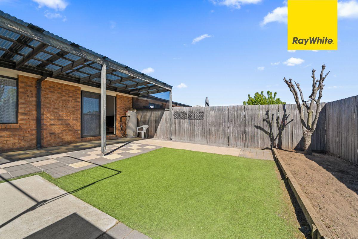 Modern living in New Macgregor