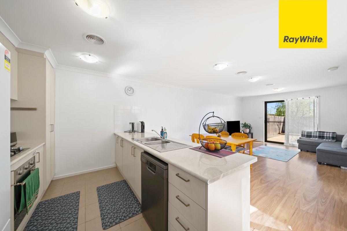 Modern living in New Macgregor