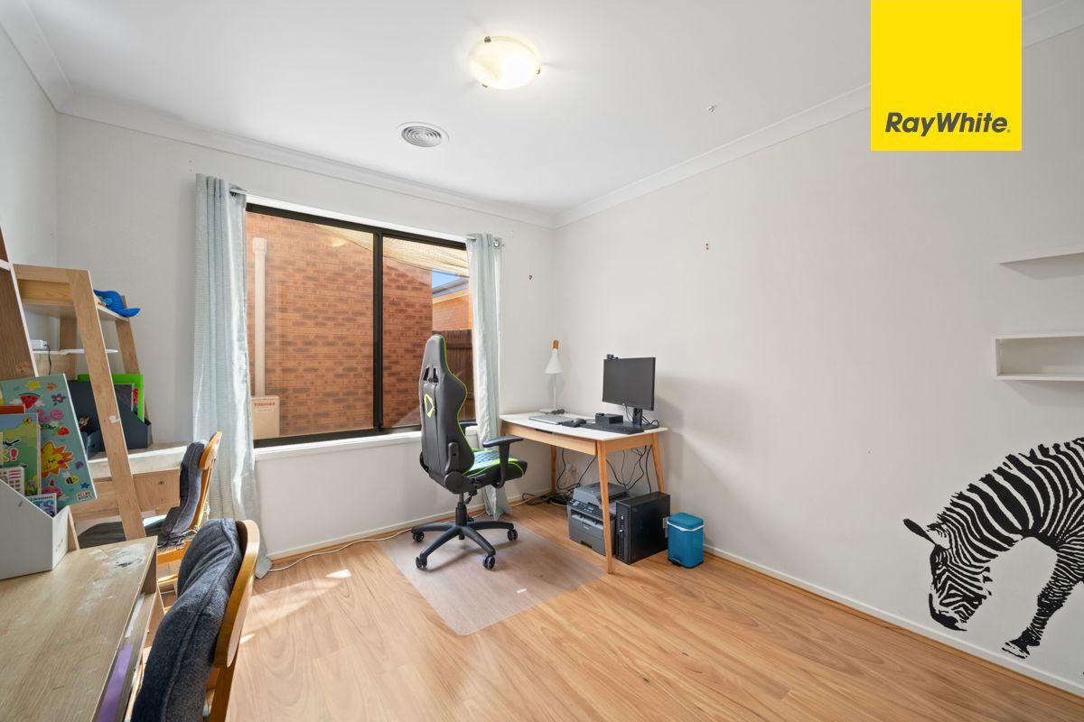 Modern living in New Macgregor