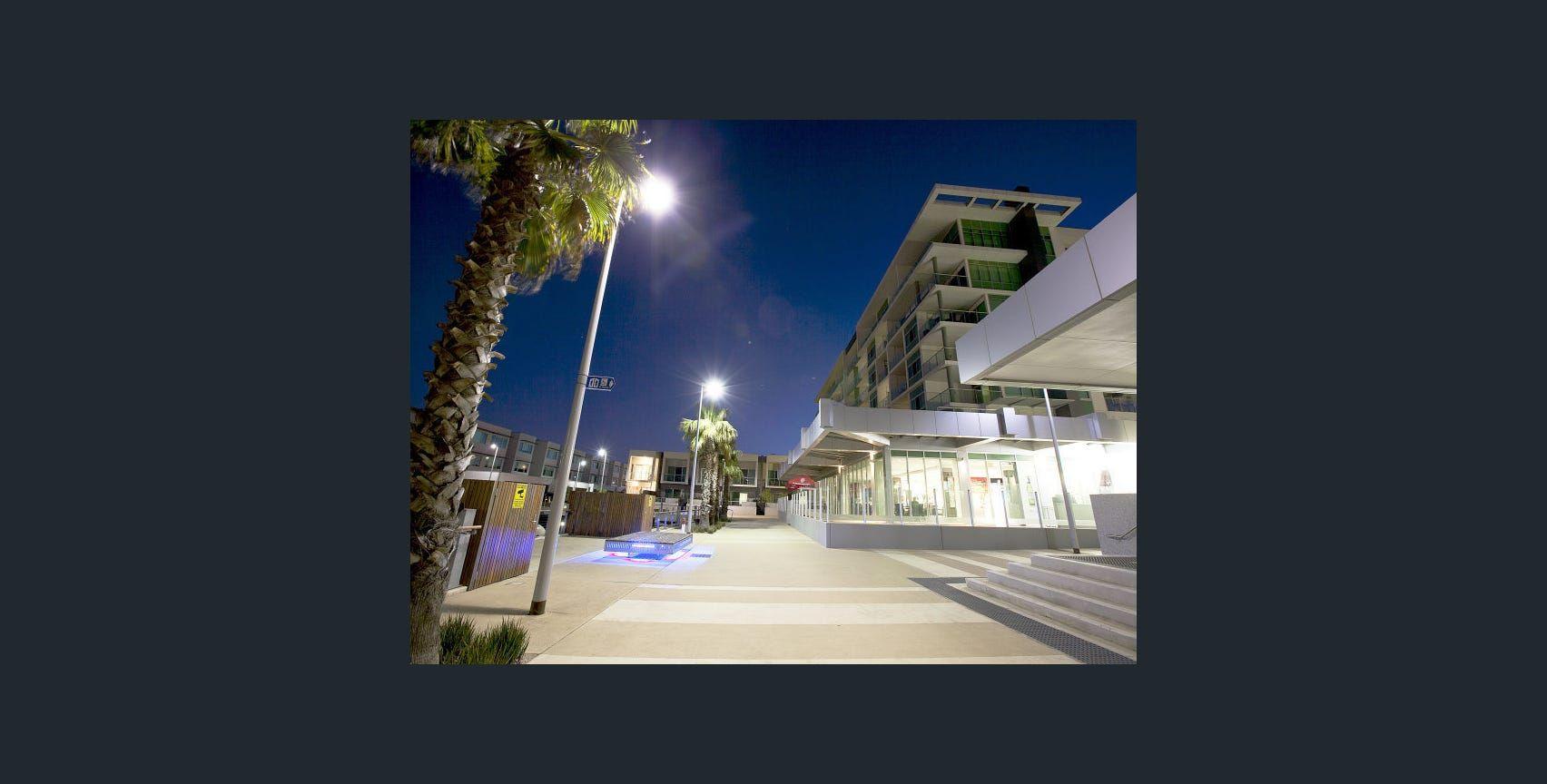 BE CAPTURED BY THIS 3 STOREY TOWNHOUSE WITH MILLION DOLLAR VIEWS (Please register for open inspection as occupied)