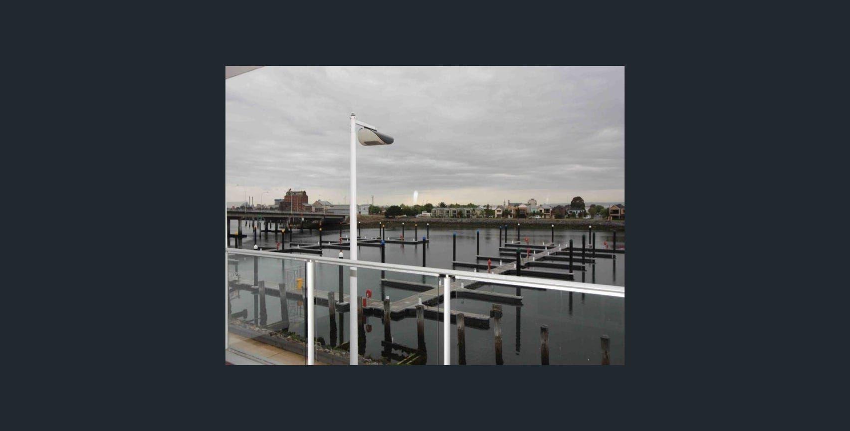 BE CAPTURED BY THIS 3 STOREY TOWNHOUSE WITH MILLION DOLLAR VIEWS (Please register for open inspection as occupied)