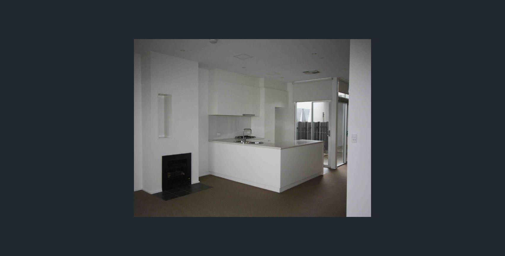 BE CAPTURED BY THIS 3 STOREY TOWNHOUSE WITH MILLION DOLLAR VIEWS (Please register for open inspection as occupied)