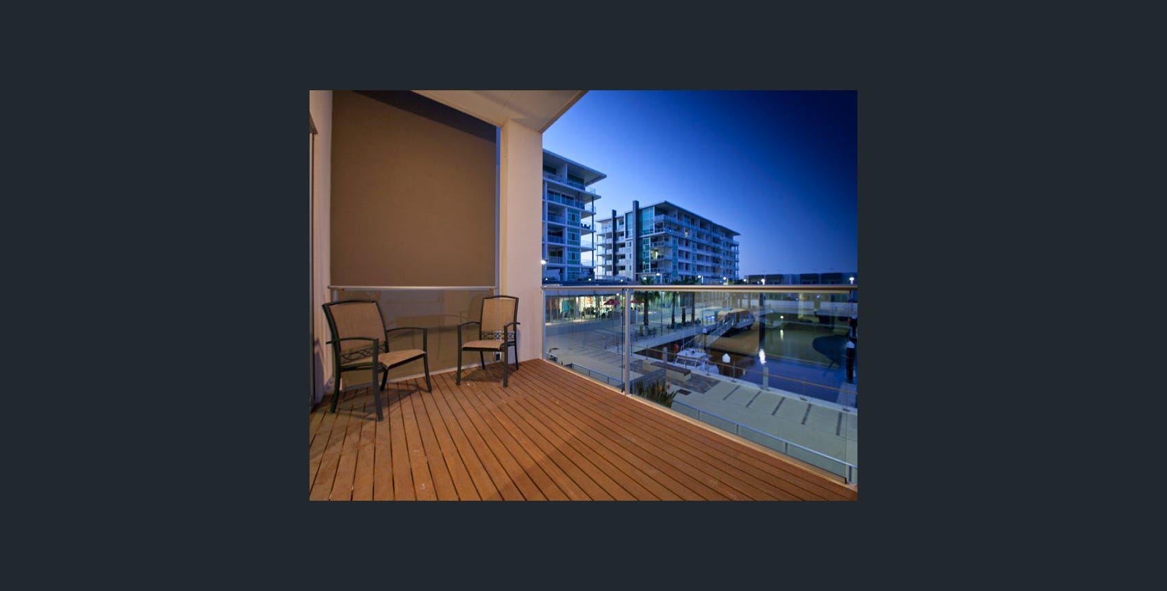 BE CAPTURED BY THIS 3 STOREY TOWNHOUSE WITH MILLION DOLLAR VIEWS (Please register for open inspection as occupied)