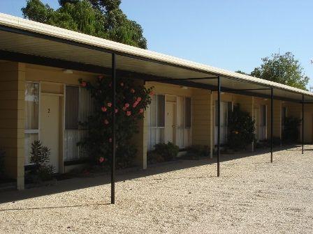 Prop-GPT: Unit: VIC Nagambie, VIC 3608 GREAT SPOT MOTEL STYLE UNIT!