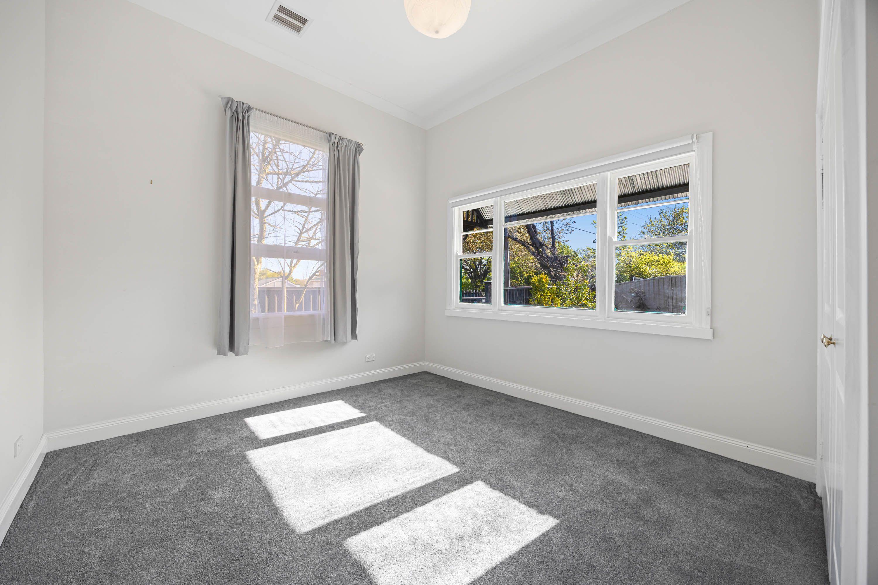 Beautiful Heritage Home for Rent: 330 Drummond Street South, Ballarat Location, Location, Location!