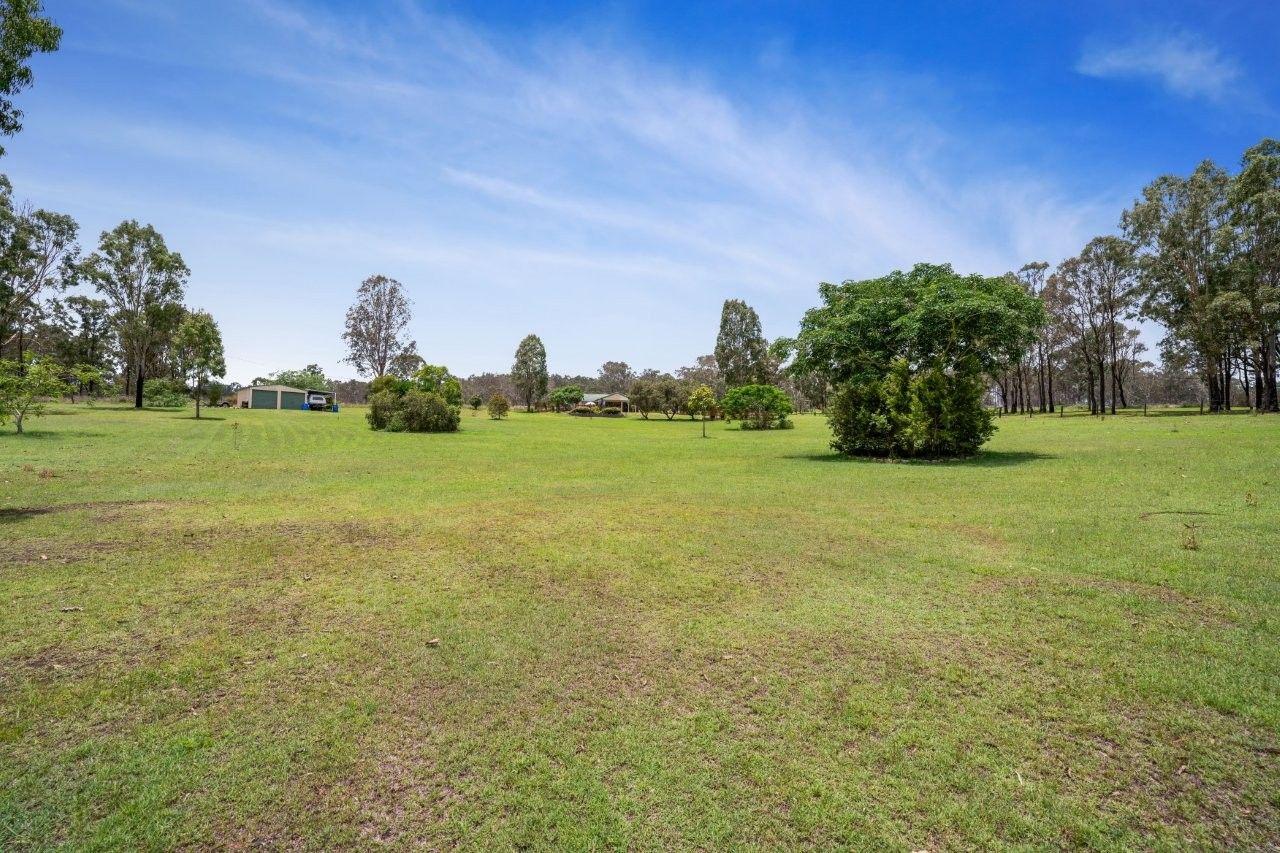 Peaceful 5-Acre Lifestyle Escape with Sheds, Dam & Valley Views