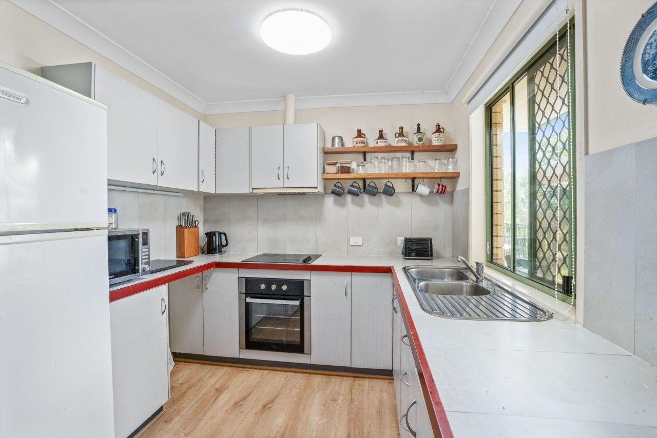 Peaceful 5-Acre Lifestyle Escape with Sheds, Dam & Valley Views