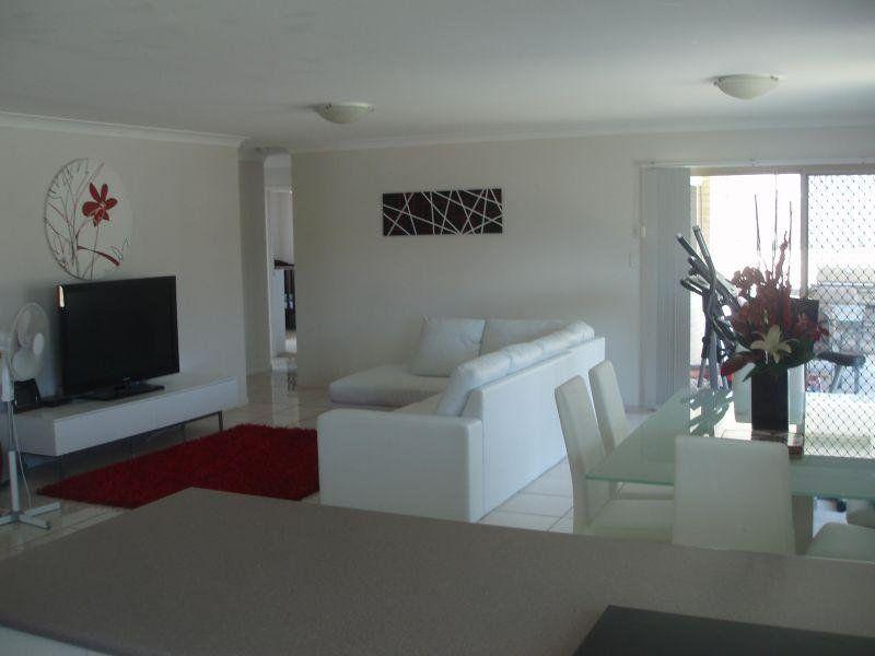 4 BEDROOM 2 BATHROOM 2 GARAGE LOCATED AT GLEN EDEN 6MTH LEASE WITH OPTION TO RENEW