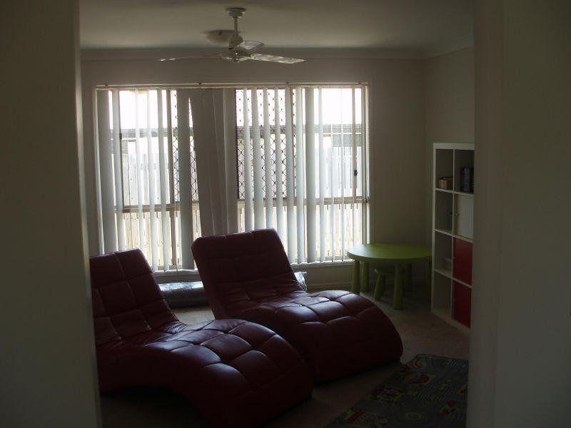 4 BEDROOM 2 BATHROOM 2 GARAGE LOCATED AT GLEN EDEN 6MTH LEASE WITH OPTION TO RENEW