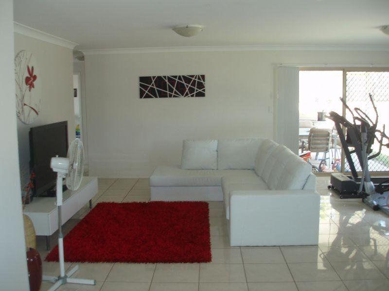 4 BEDROOM 2 BATHROOM 2 GARAGE LOCATED AT GLEN EDEN 6MTH LEASE WITH OPTION TO RENEW