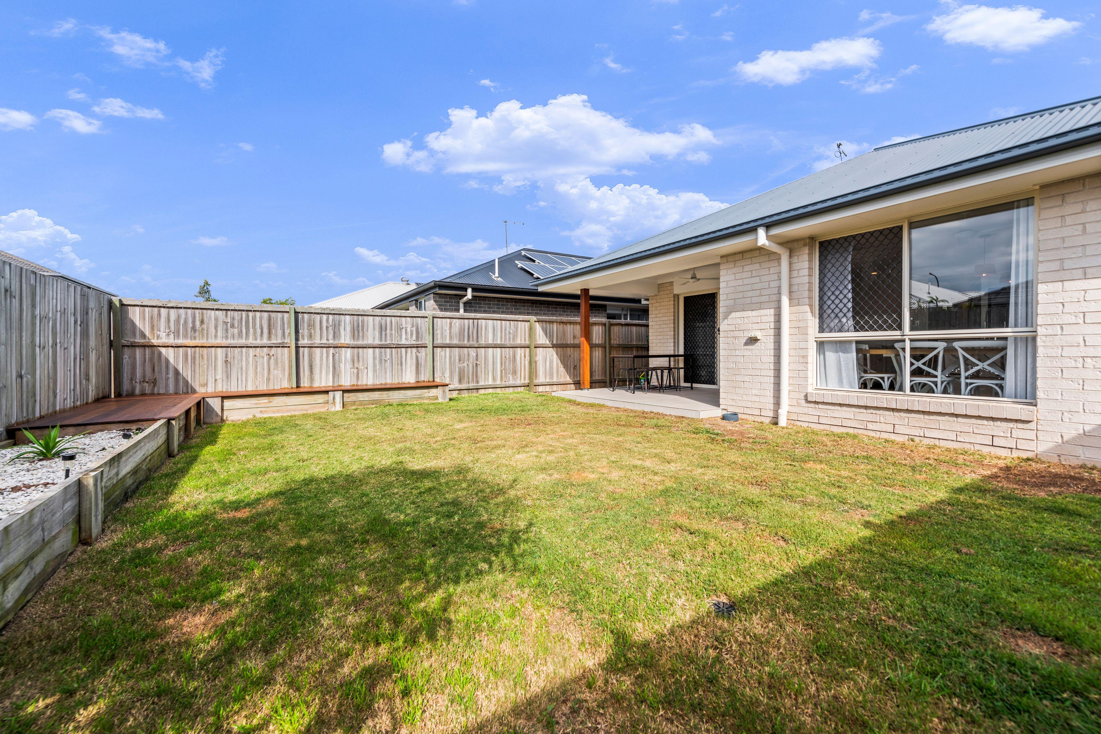 Stylish & Modern Home in Capestone Estate