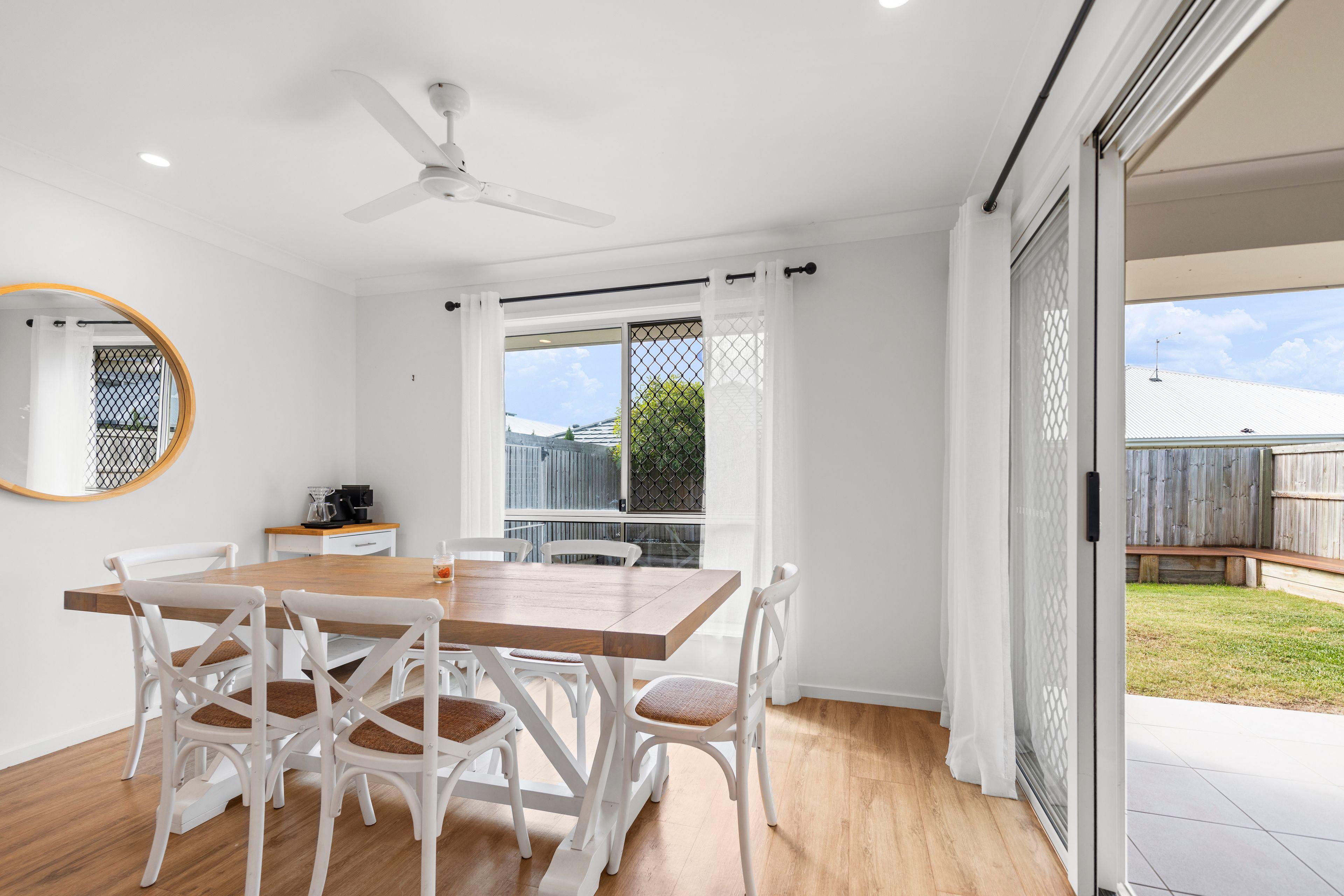 Stylish & Modern Home in Capestone Estate