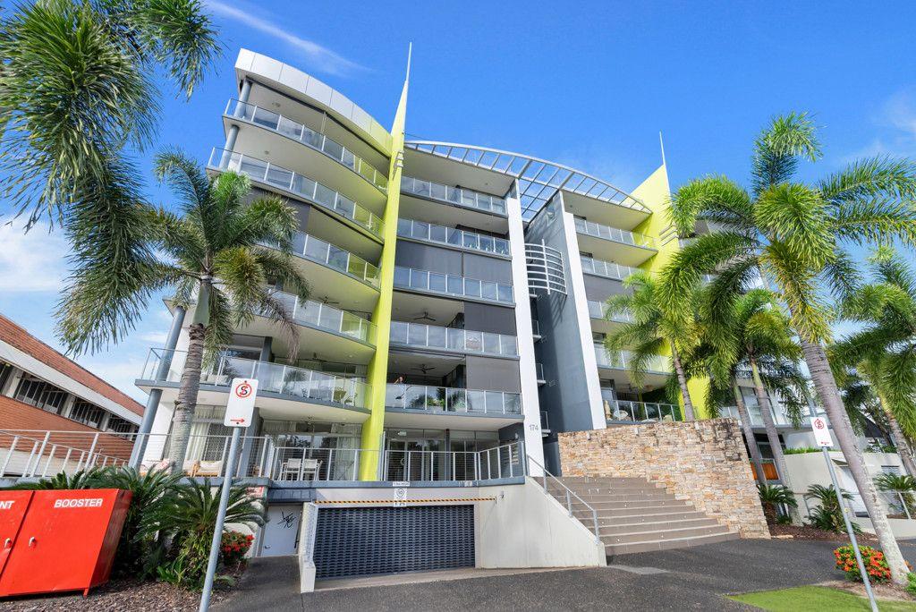 Prop-GPT: Unit: QLD Cairns City, QLD 4870 3-Bedroom Apartment overlooking the Pool - Unfurnished