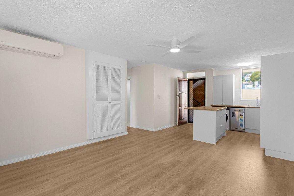 Prop-GPT: Property: QLD Burleigh Heads, QLD 4220 5//1740 Gold Coast Highway, Burleigh Heads, QLD 4220 - Apartment for Rent - harcourts.net