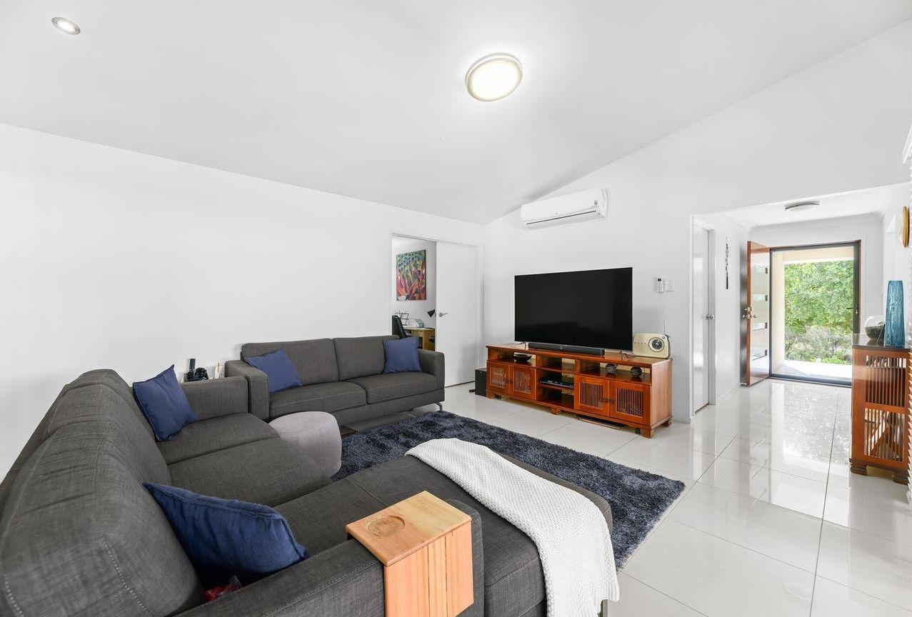 13 Parkwater Close, UPPER KEDRON, QLD 4055 - House for Rent - harcourts.net