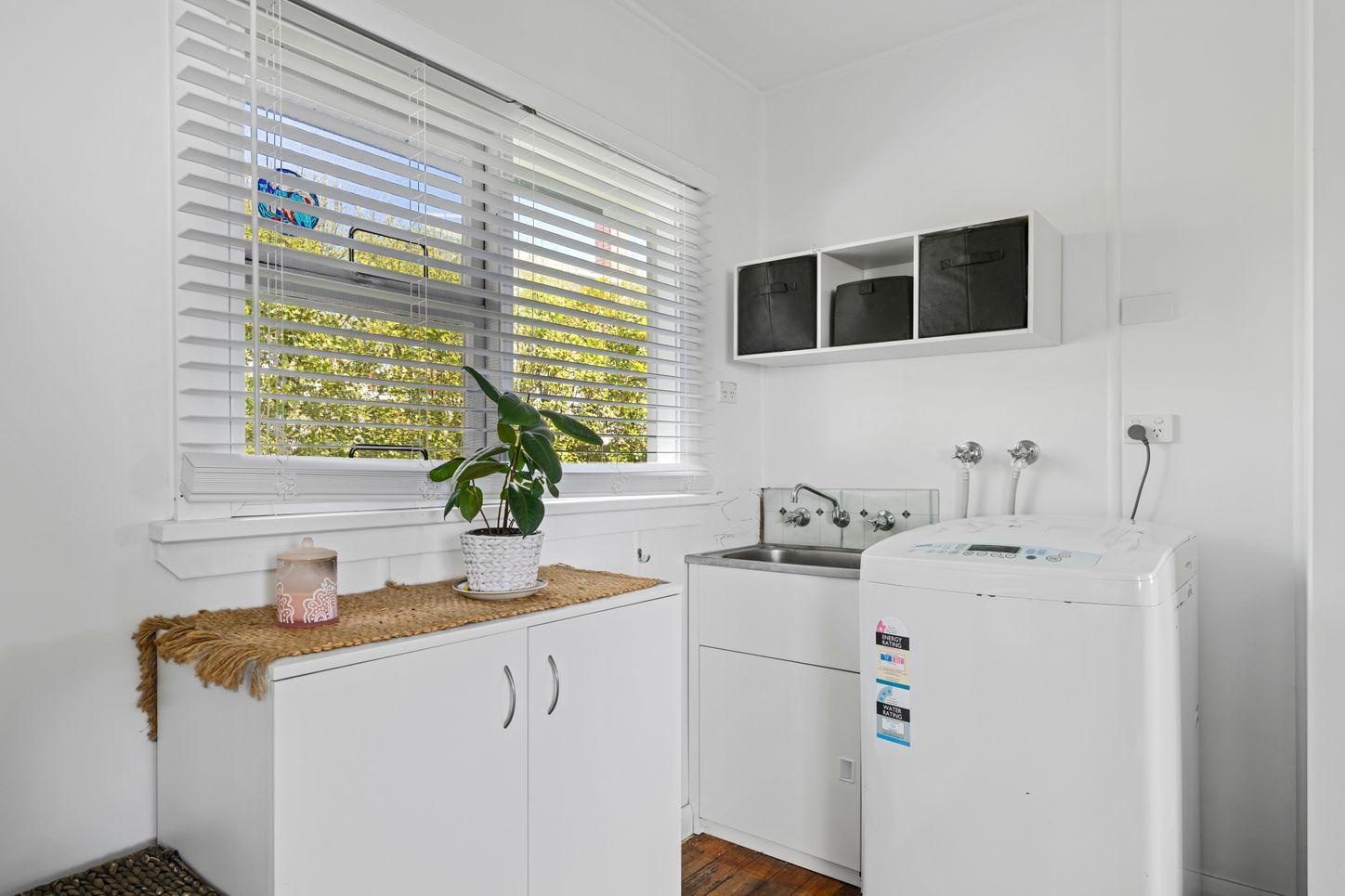 B/14 Main St, BRIDPORT, TAS 7262 - House for Rent - harcourts.net