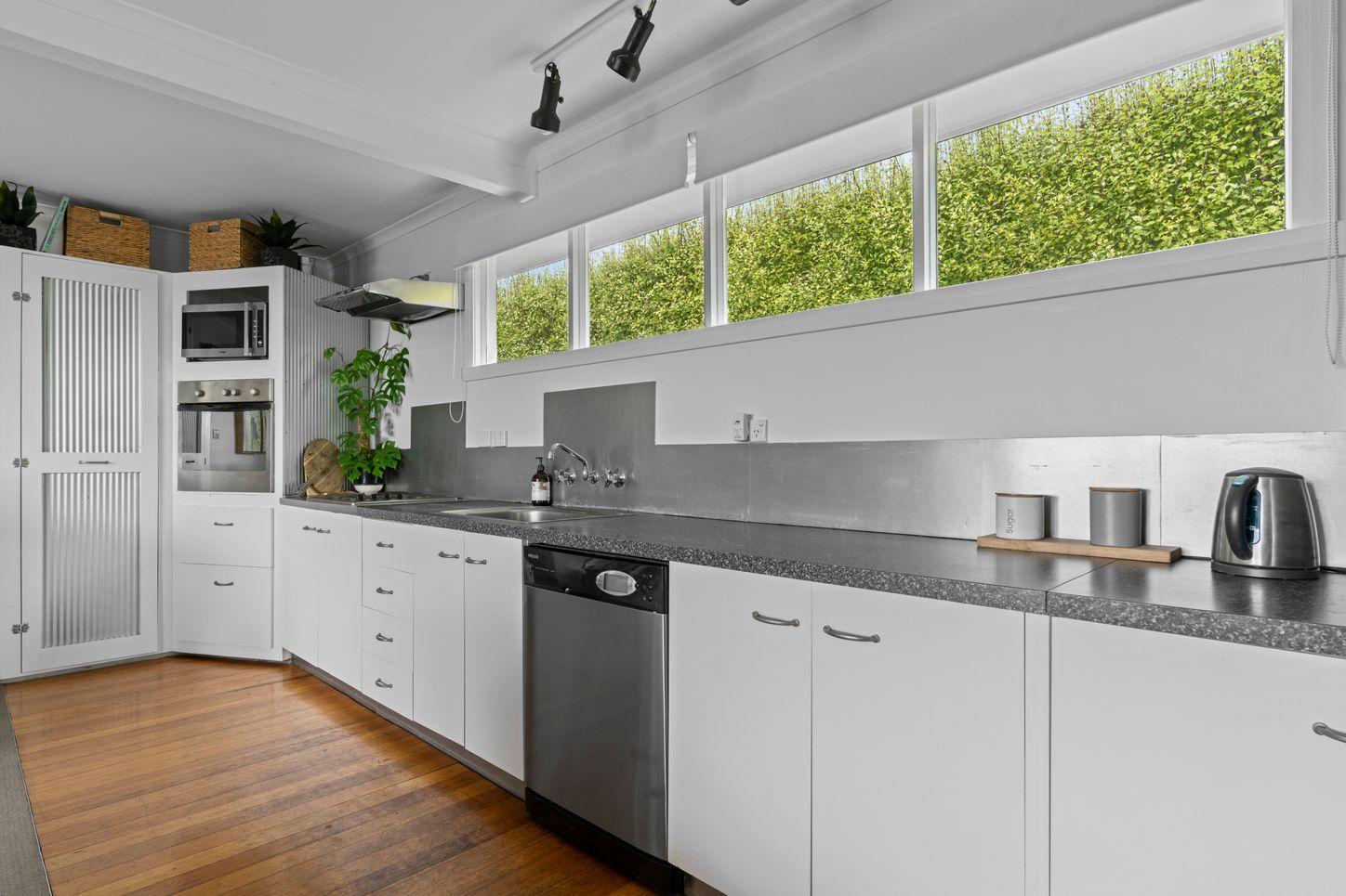 B/14 Main St, BRIDPORT, TAS 7262 - House for Rent - harcourts.net