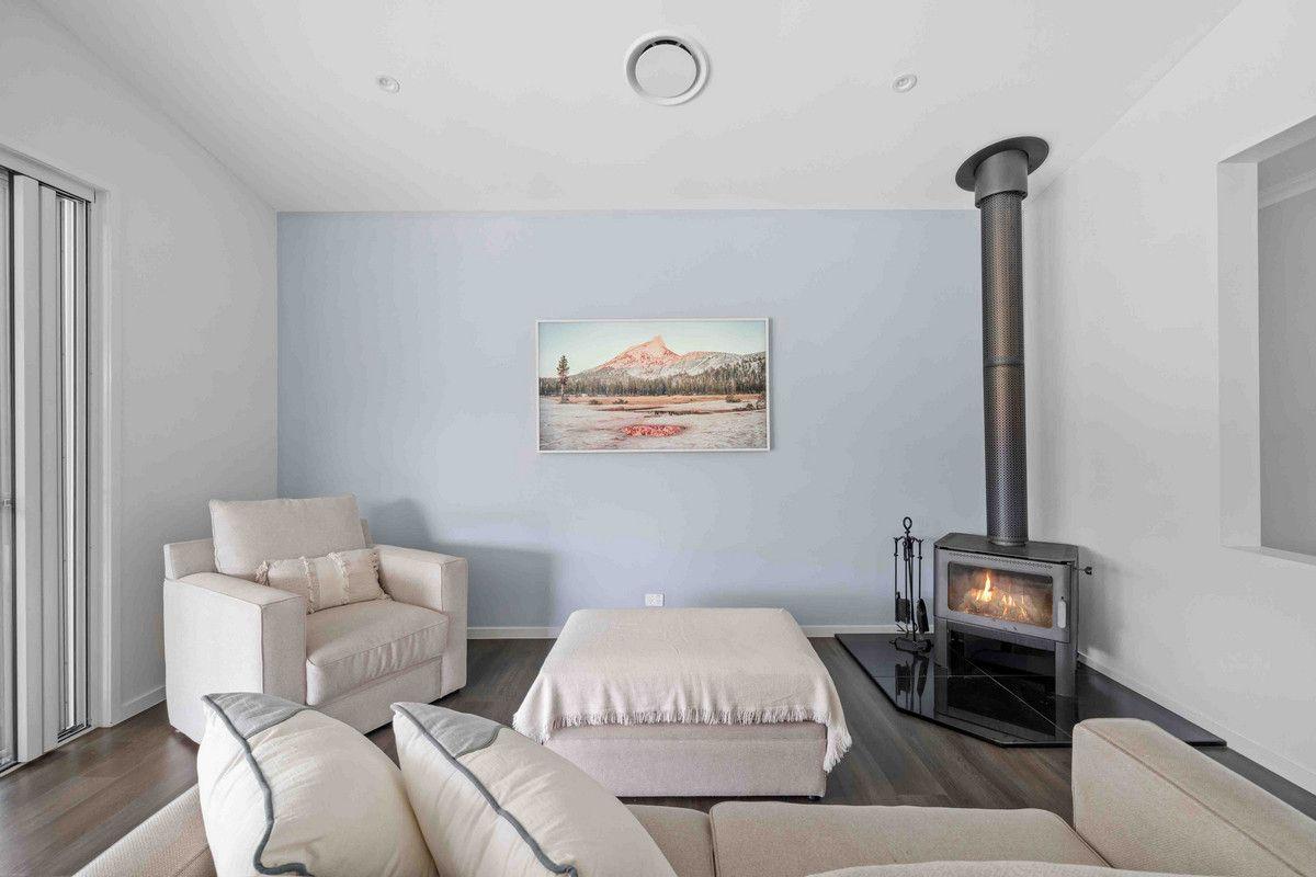 208A San Fernando Drive, Worongary, QLD 4213 - House for Rent - harcourts.net