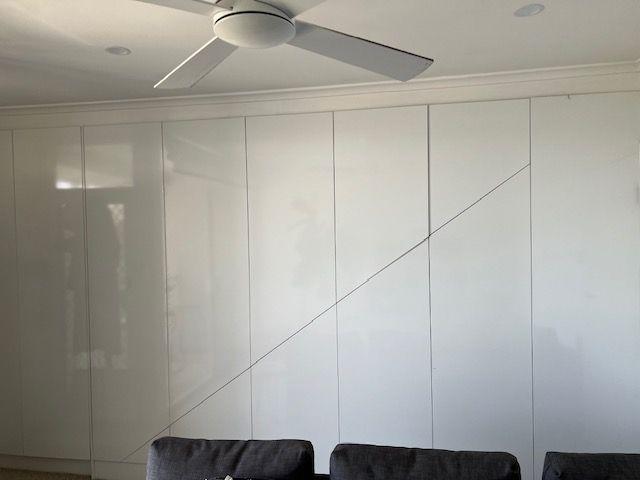 Updated townhouse with 2 living/1 bed or 2 beds/1 living -beachfront location.