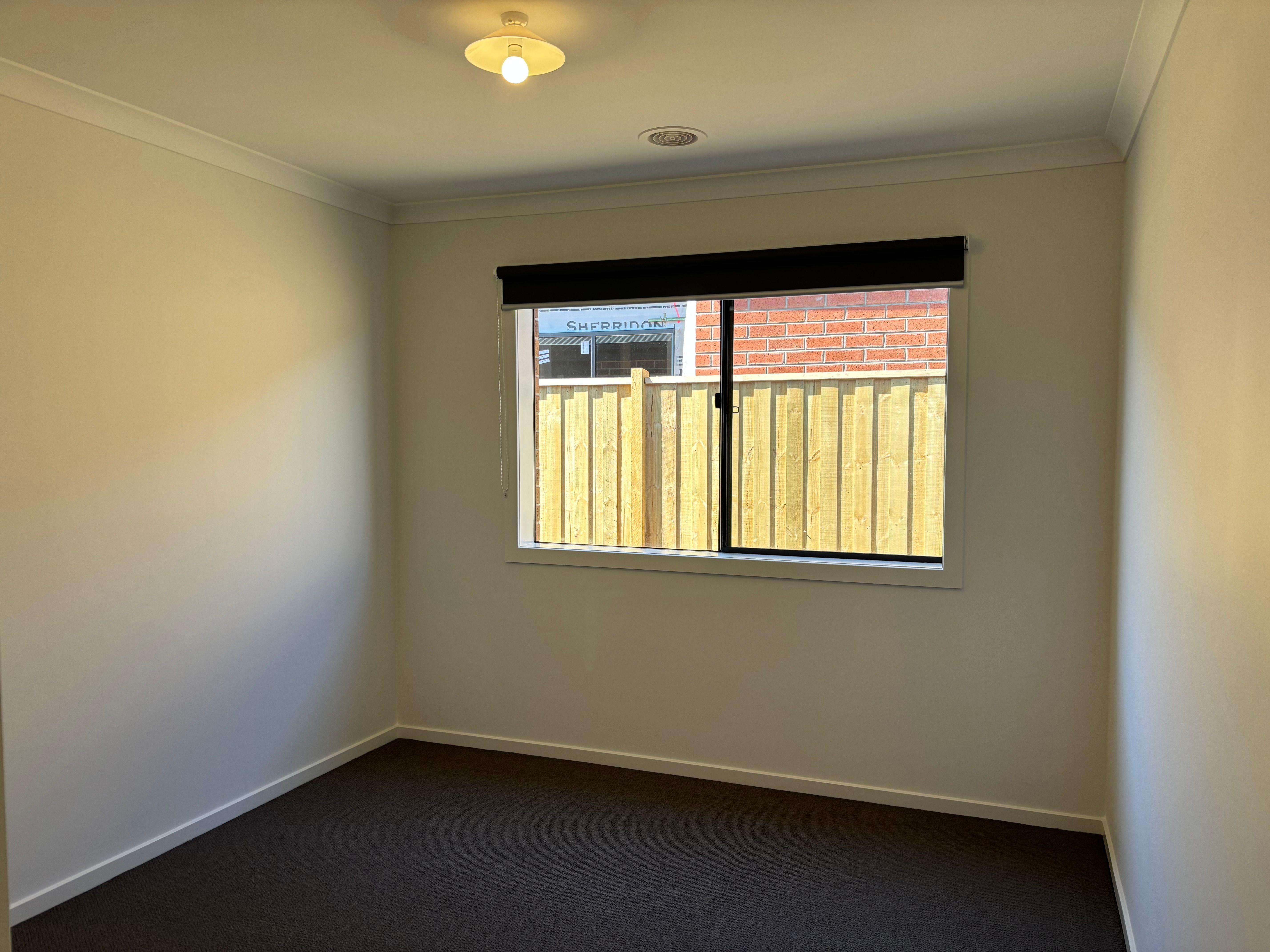 She's a stunner on Sheoak