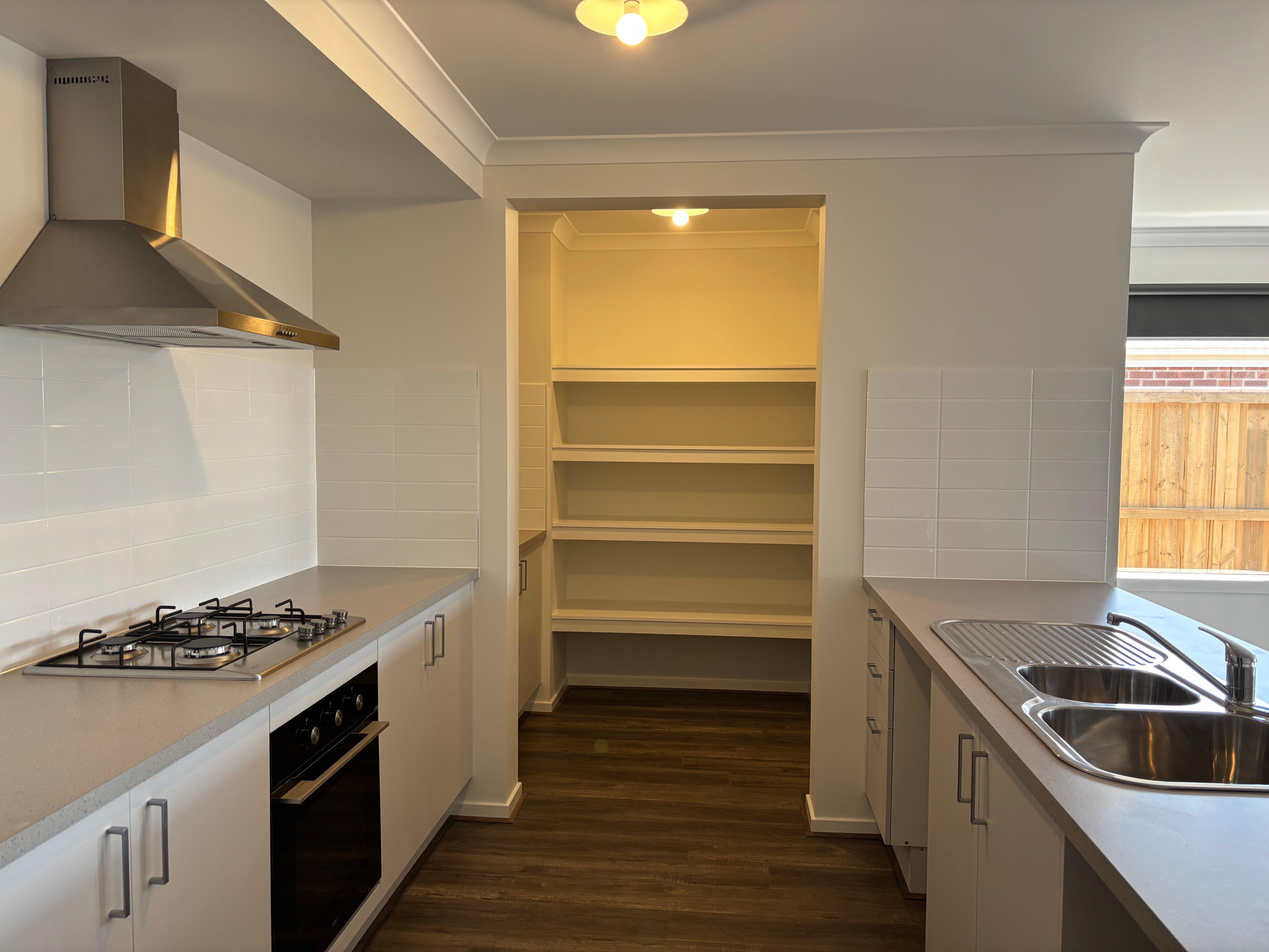 She's a stunner on Sheoak