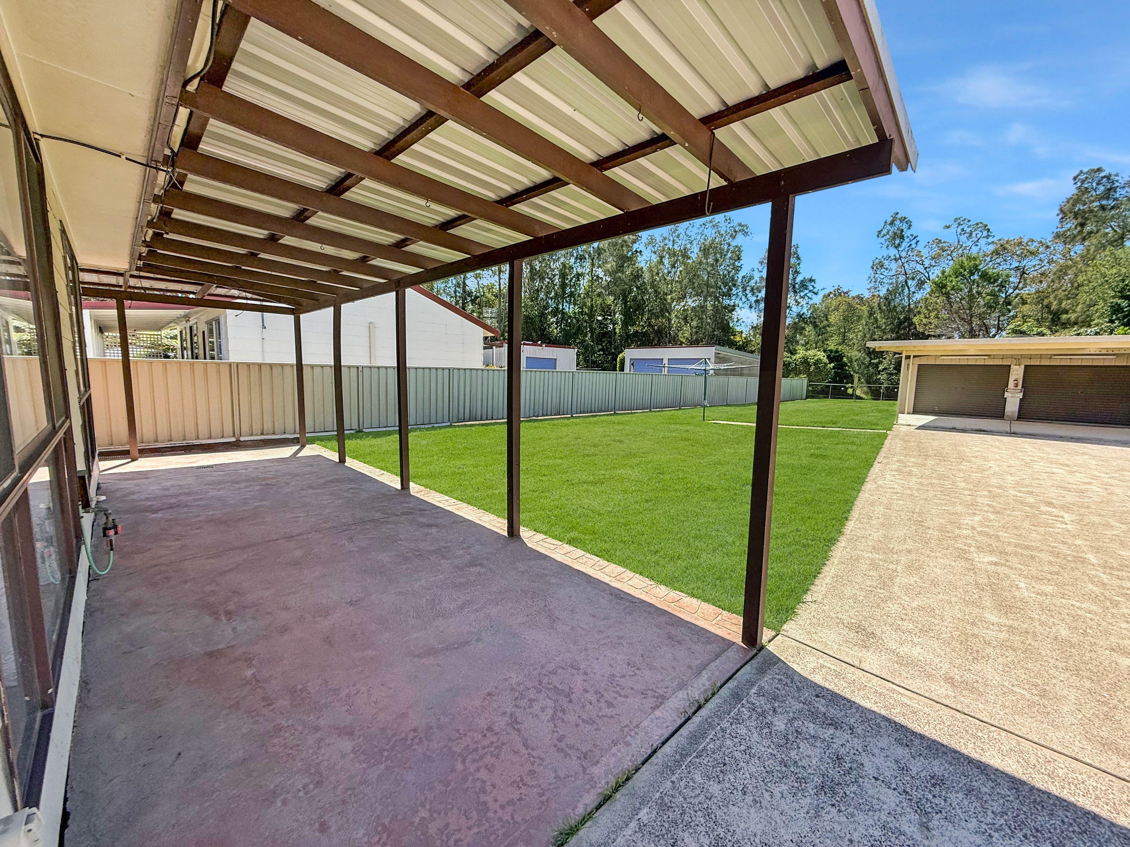 TRADIES DELIGHT! IMMACULATELY PRESENTED HOME
