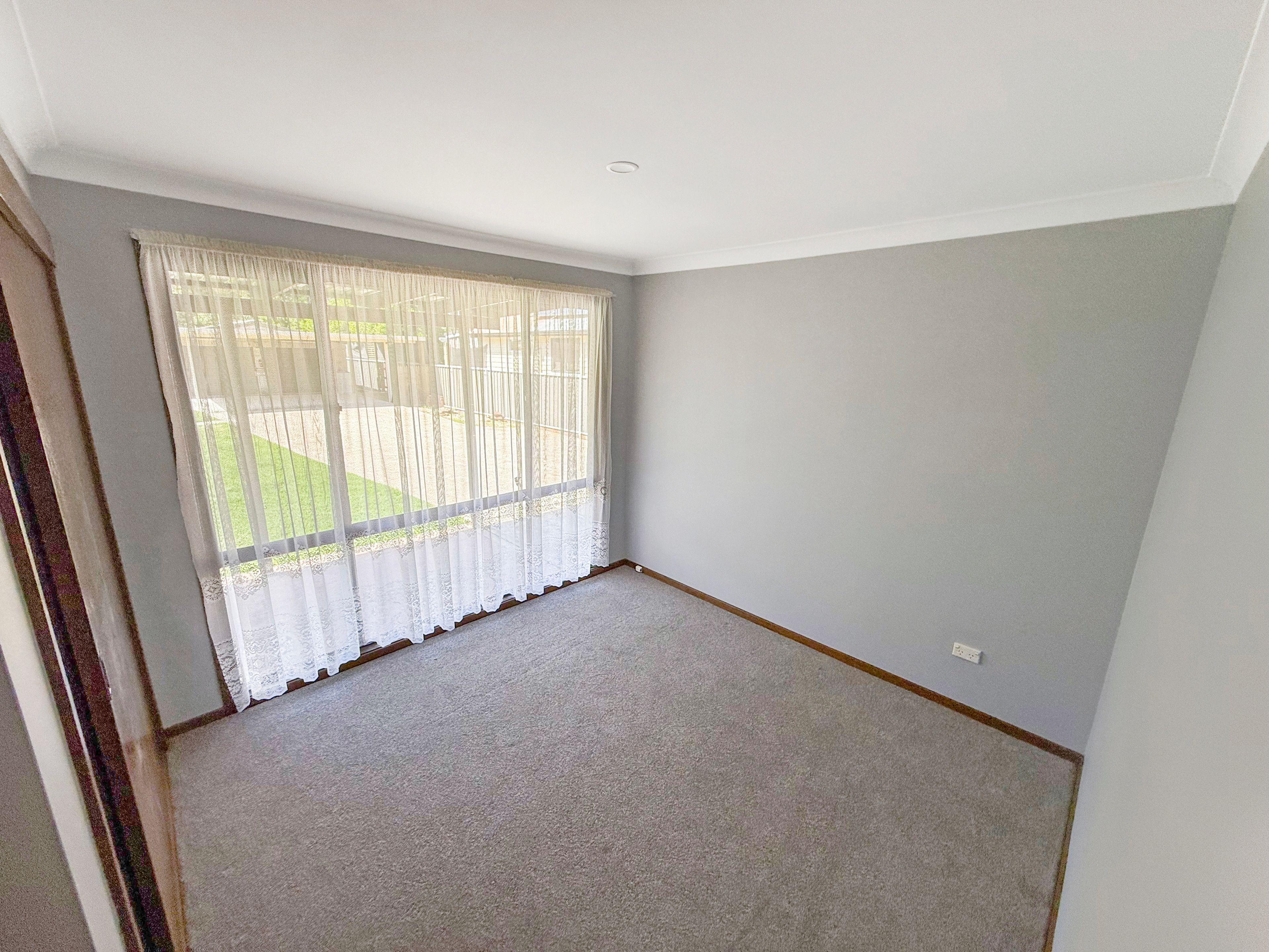 TRADIES DELIGHT! IMMACULATELY PRESENTED HOME