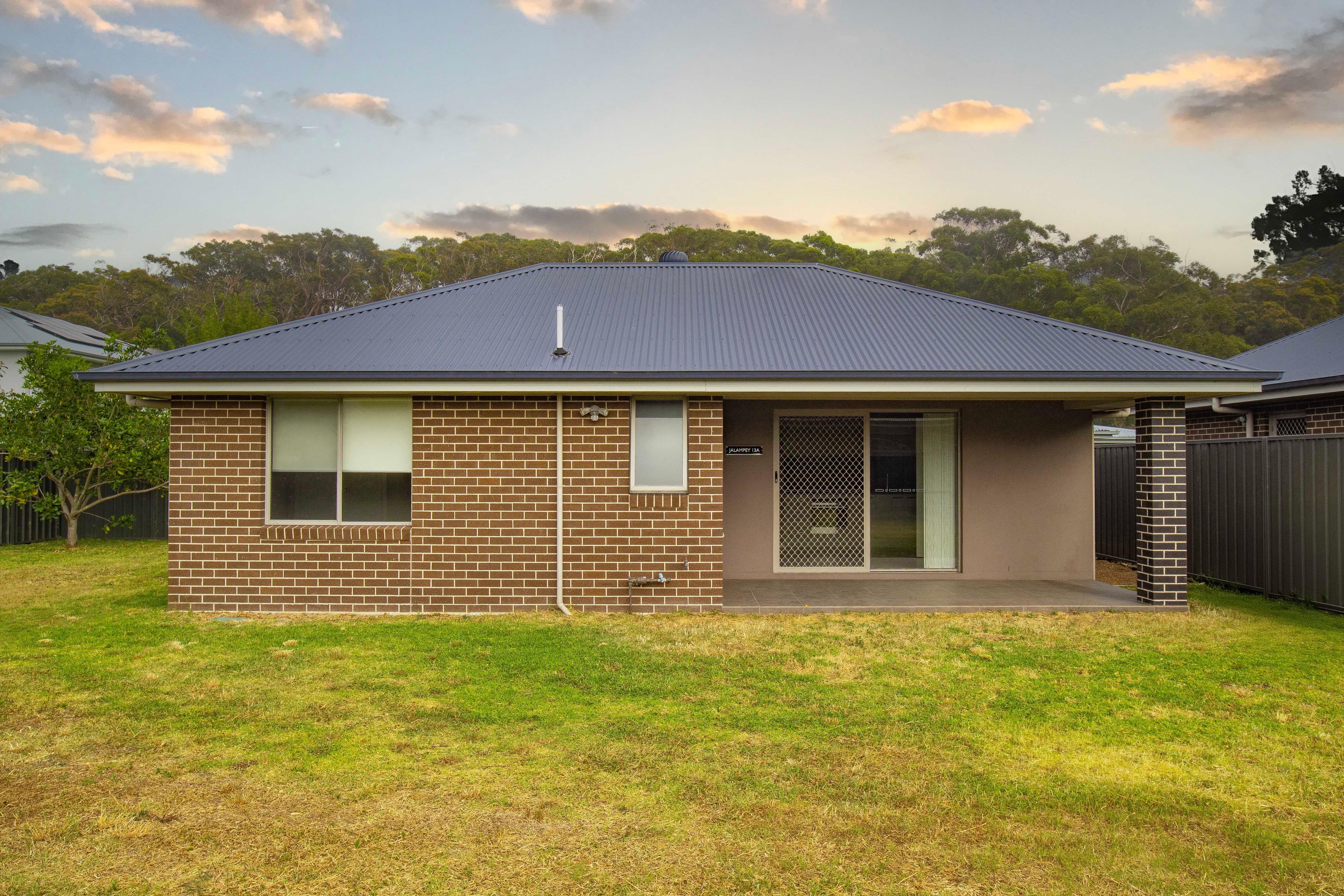 Prop-GPT: House: NSW Fern Bay, NSW 2295 Charming 2 Bedroom in Fern Bay