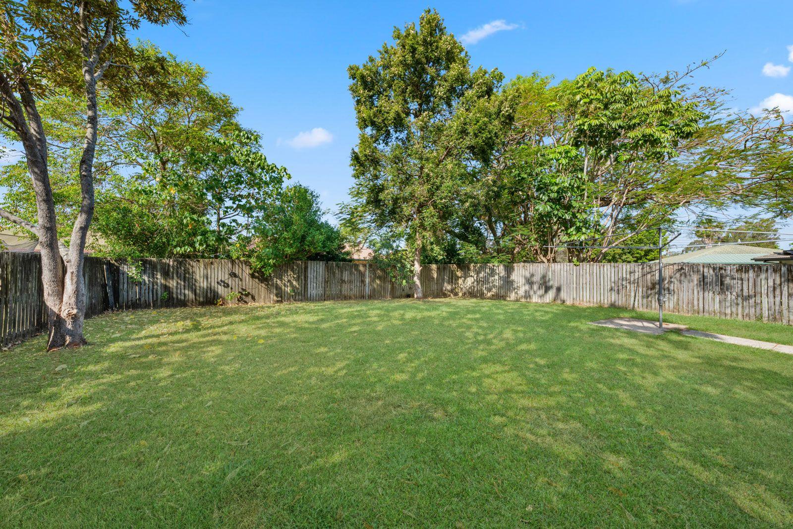 Charming Lowset Home in Deception Bay