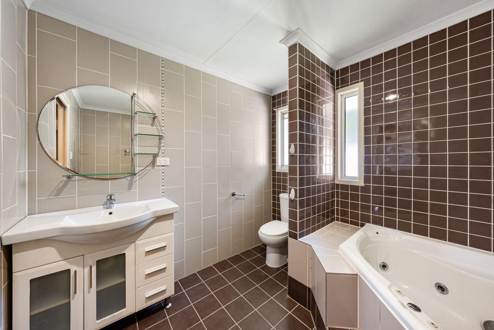 Charming Lowset Home in Deception Bay