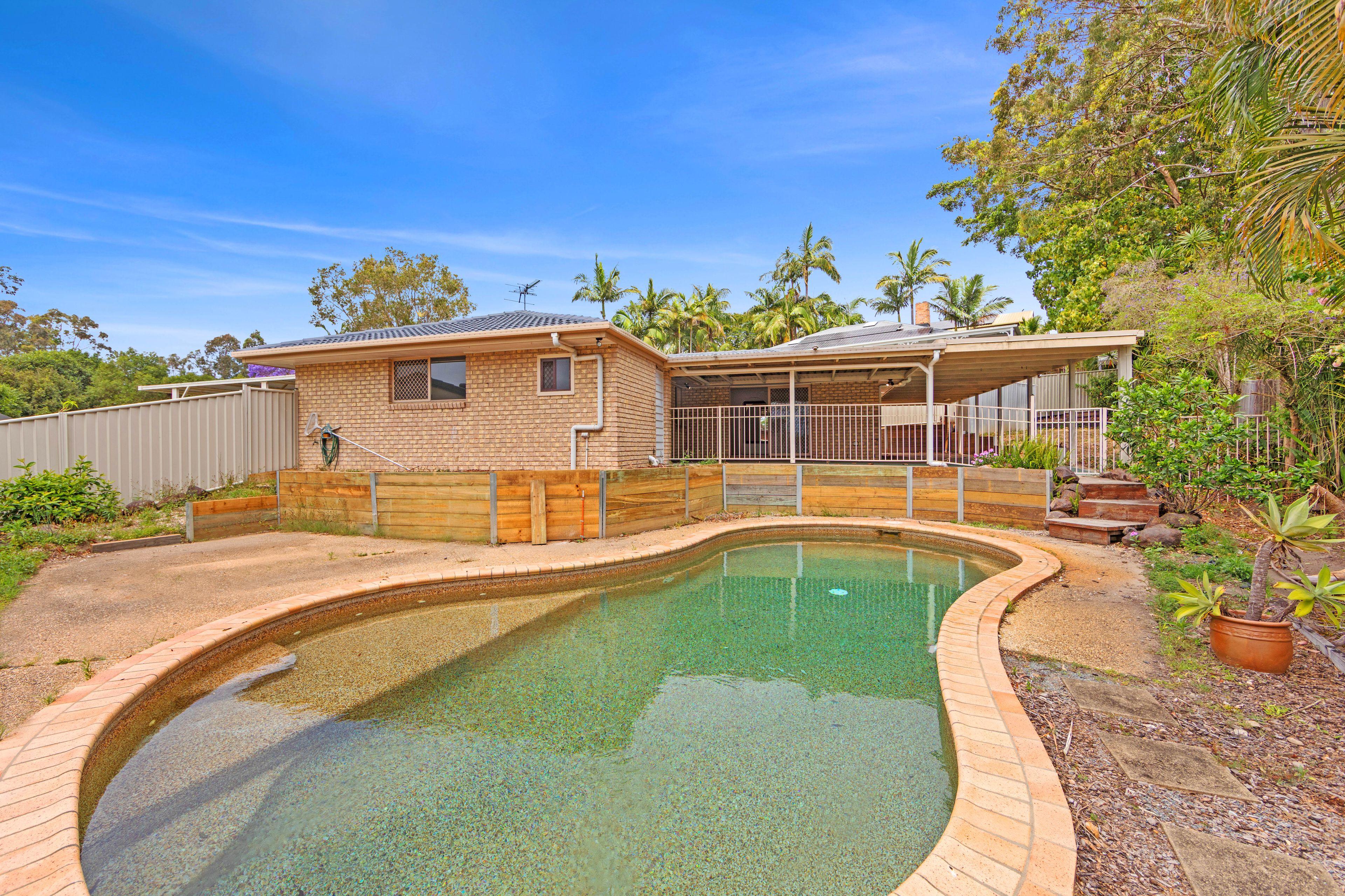 Family Home in Quiet Cul-de-Sac