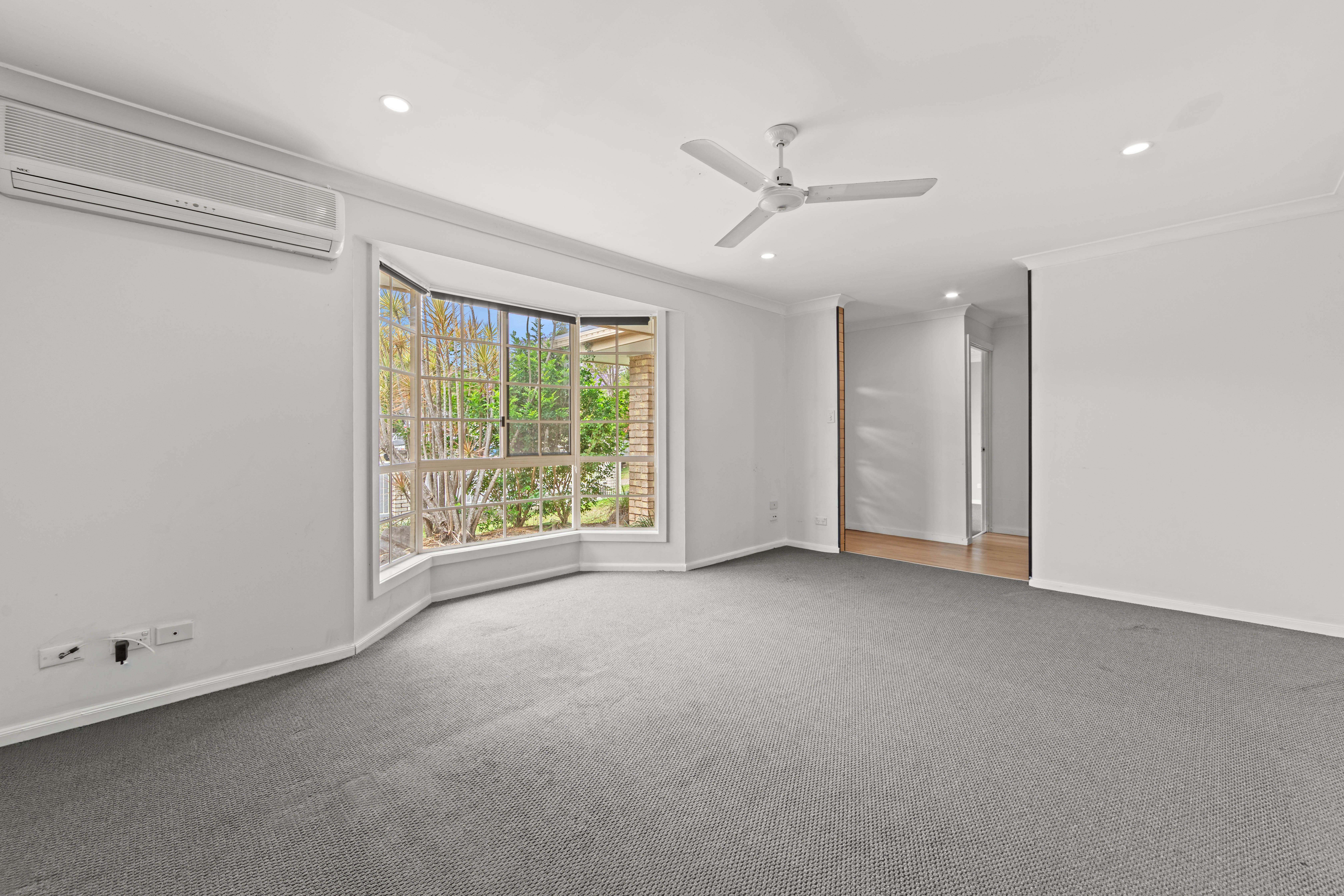 Family Home in Quiet Cul-de-Sac