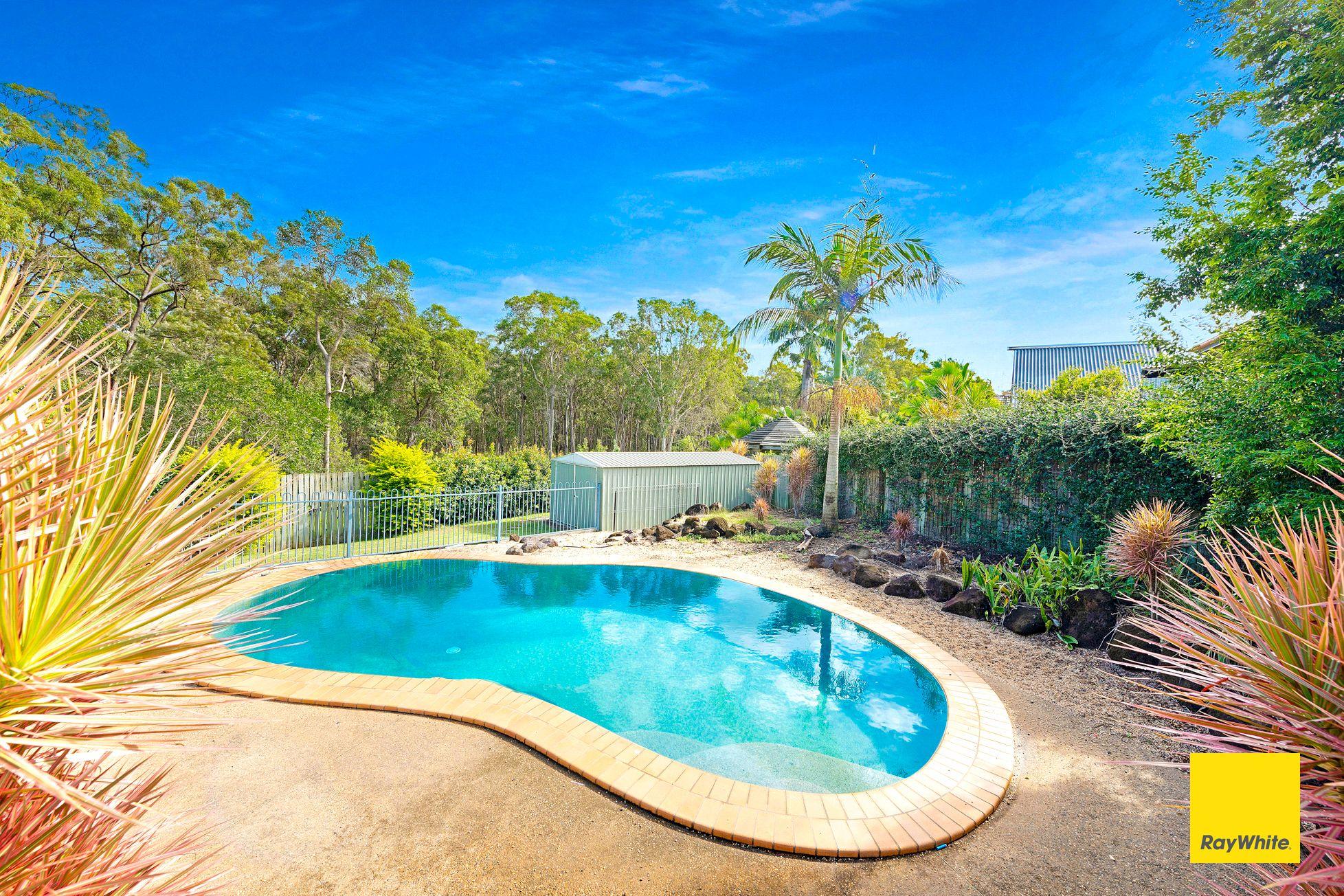 Executive 4 Bedroom Home with a Pool