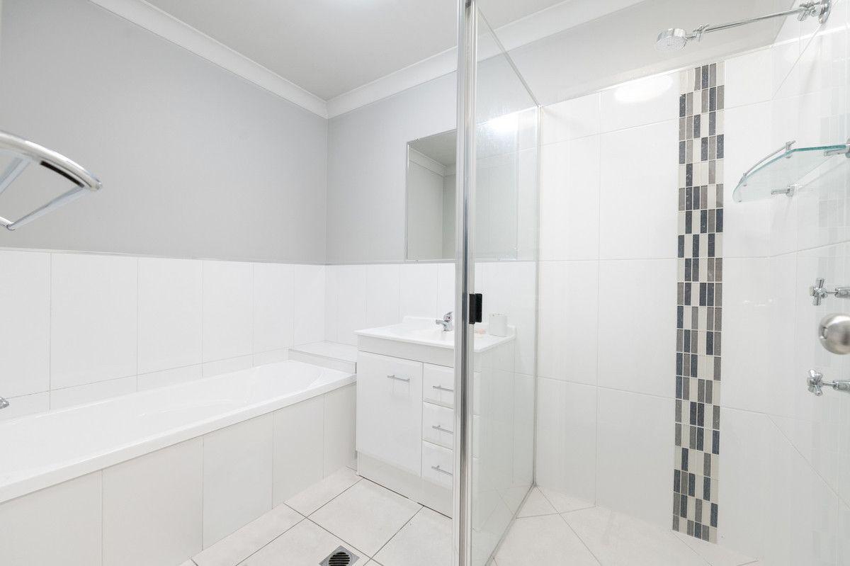 MODERN FURNISHED TOWNHOUSE CLOSE TO CBD