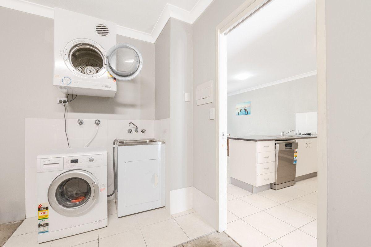 MODERN FURNISHED TOWNHOUSE CLOSE TO CBD